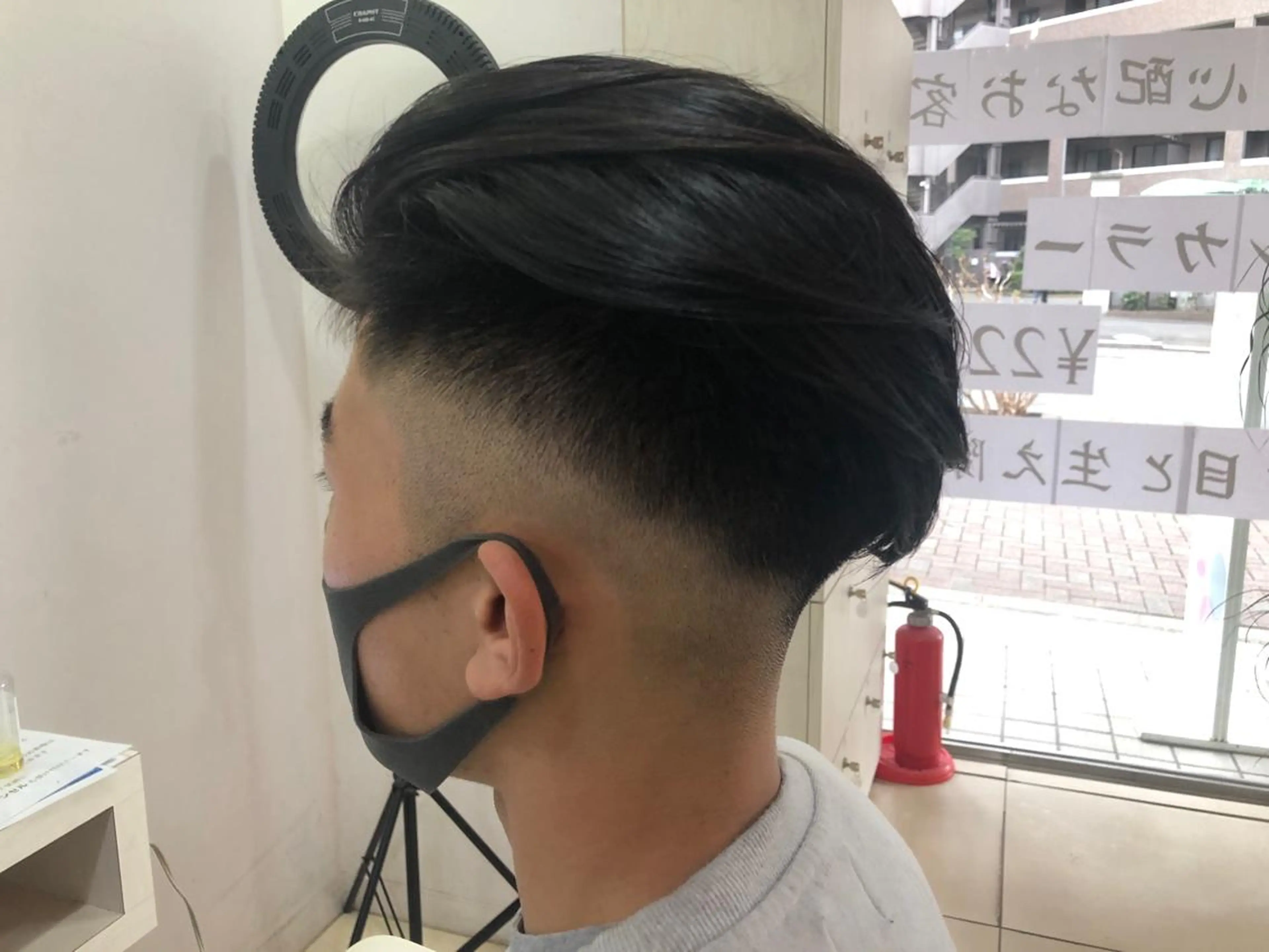 ショート メンズ フェードカット マンバンヘア スキンフェード 毛流れヘアの達人 店長　須田龍世のヘアスタイル