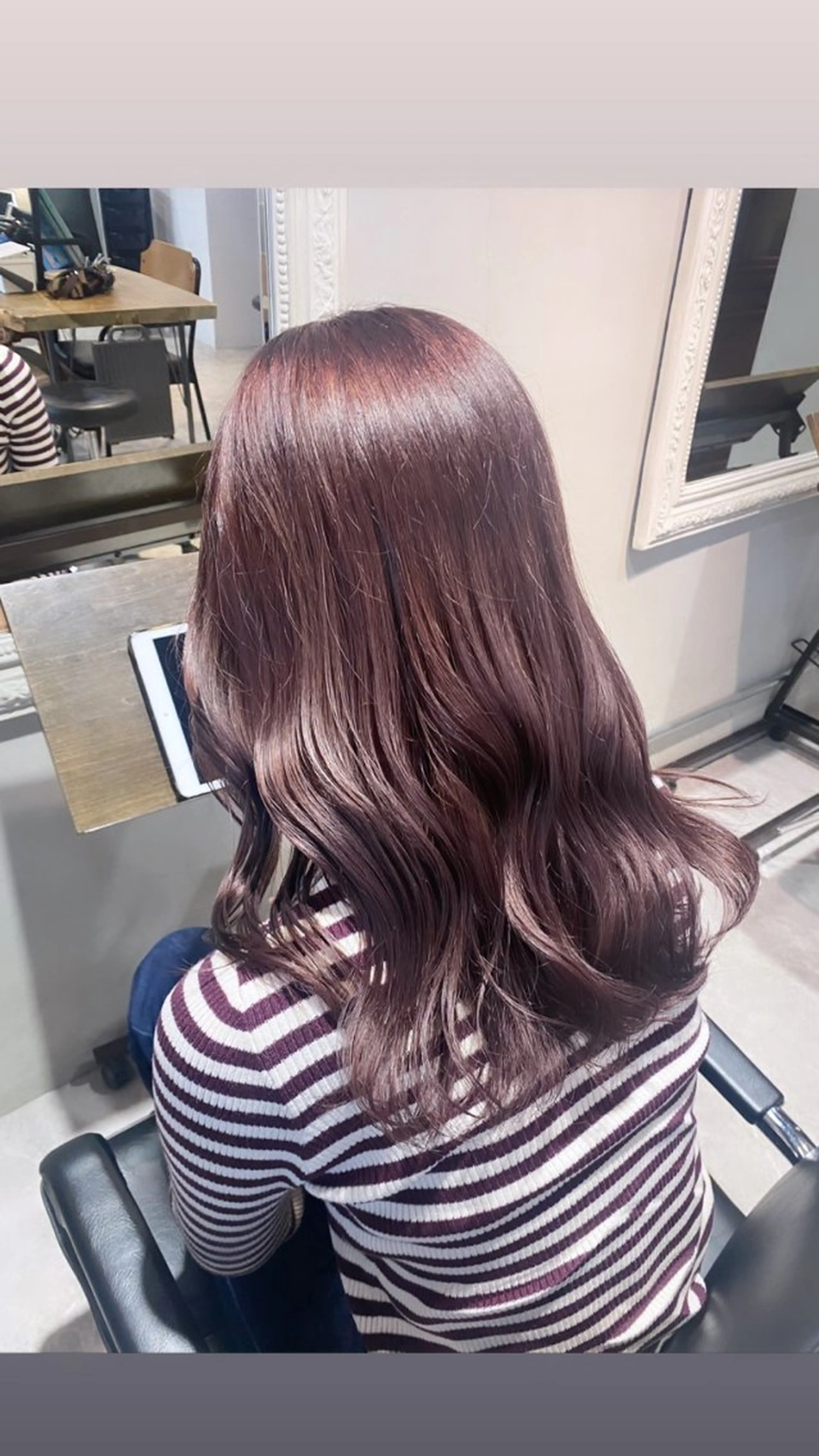 ロング ピンクラベンダー ツヤ髪縮毛矯正 🩶manamiのヘアスタイル