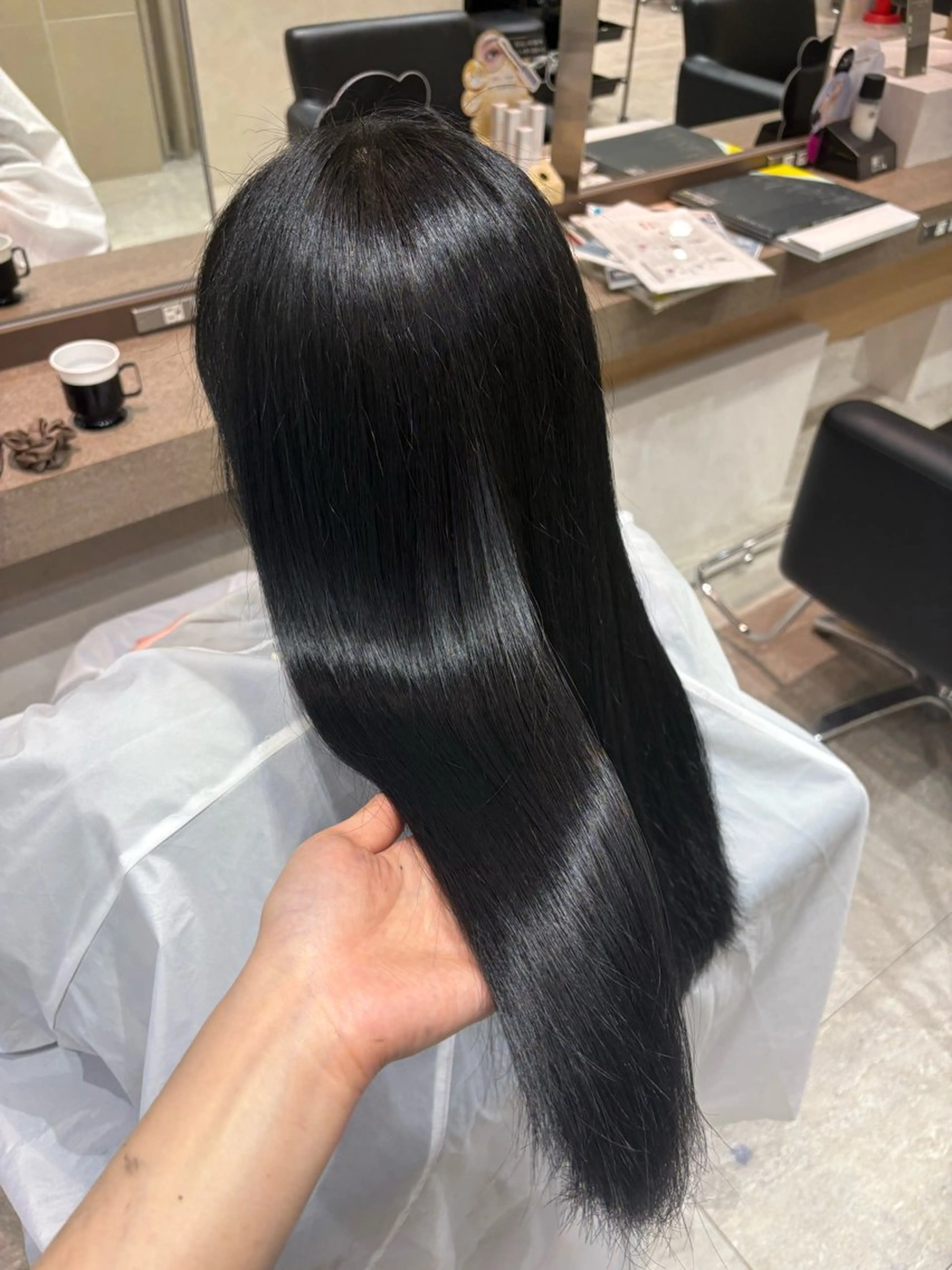 縮毛矯正👩🏻‍🦱✨+艶トリートメント🎀の写真