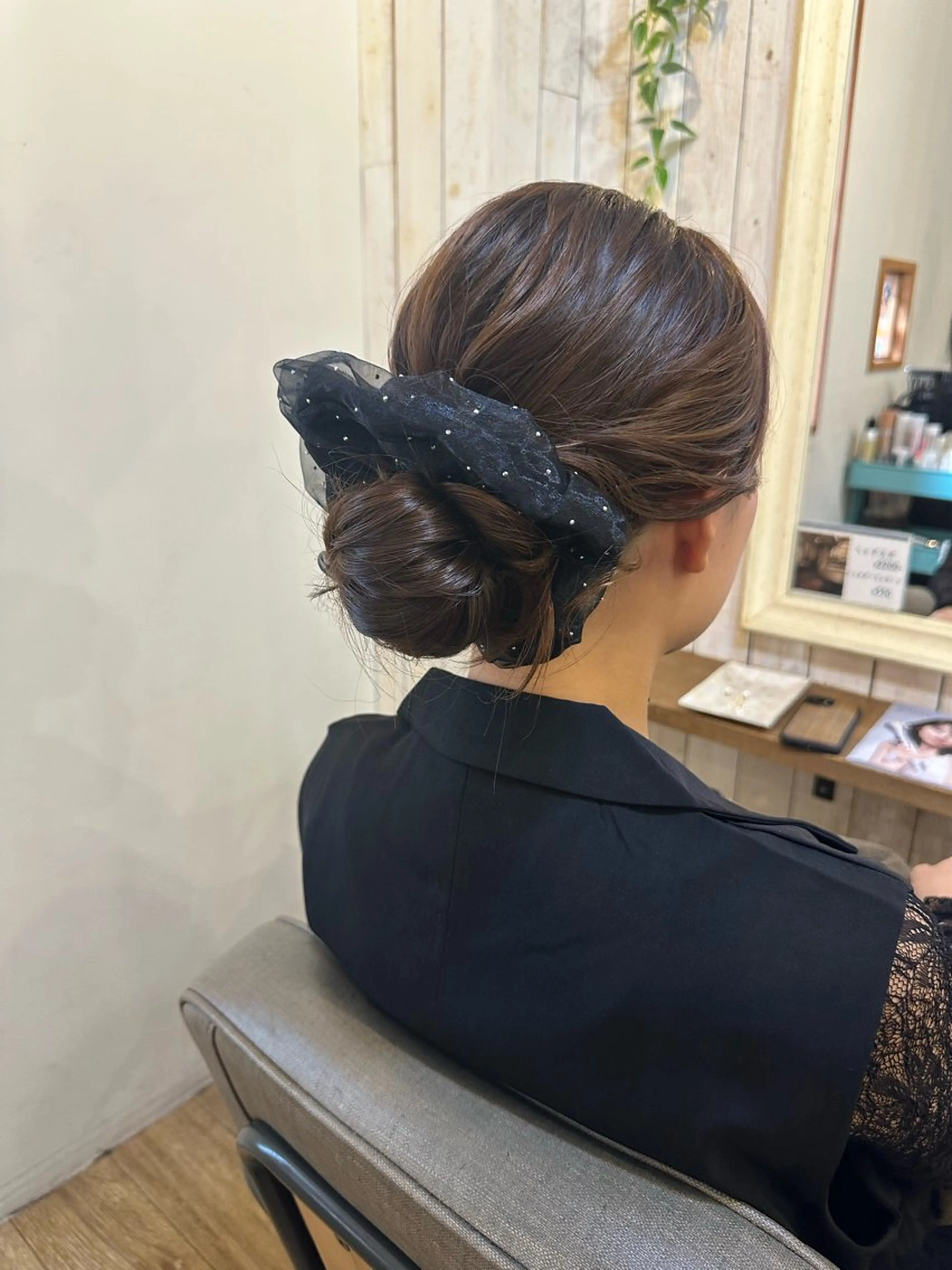 セミロング カット ヘアカラー トリートメント 髪質改善/艶髪/ 透明感カラー/サラのヘアスタイル