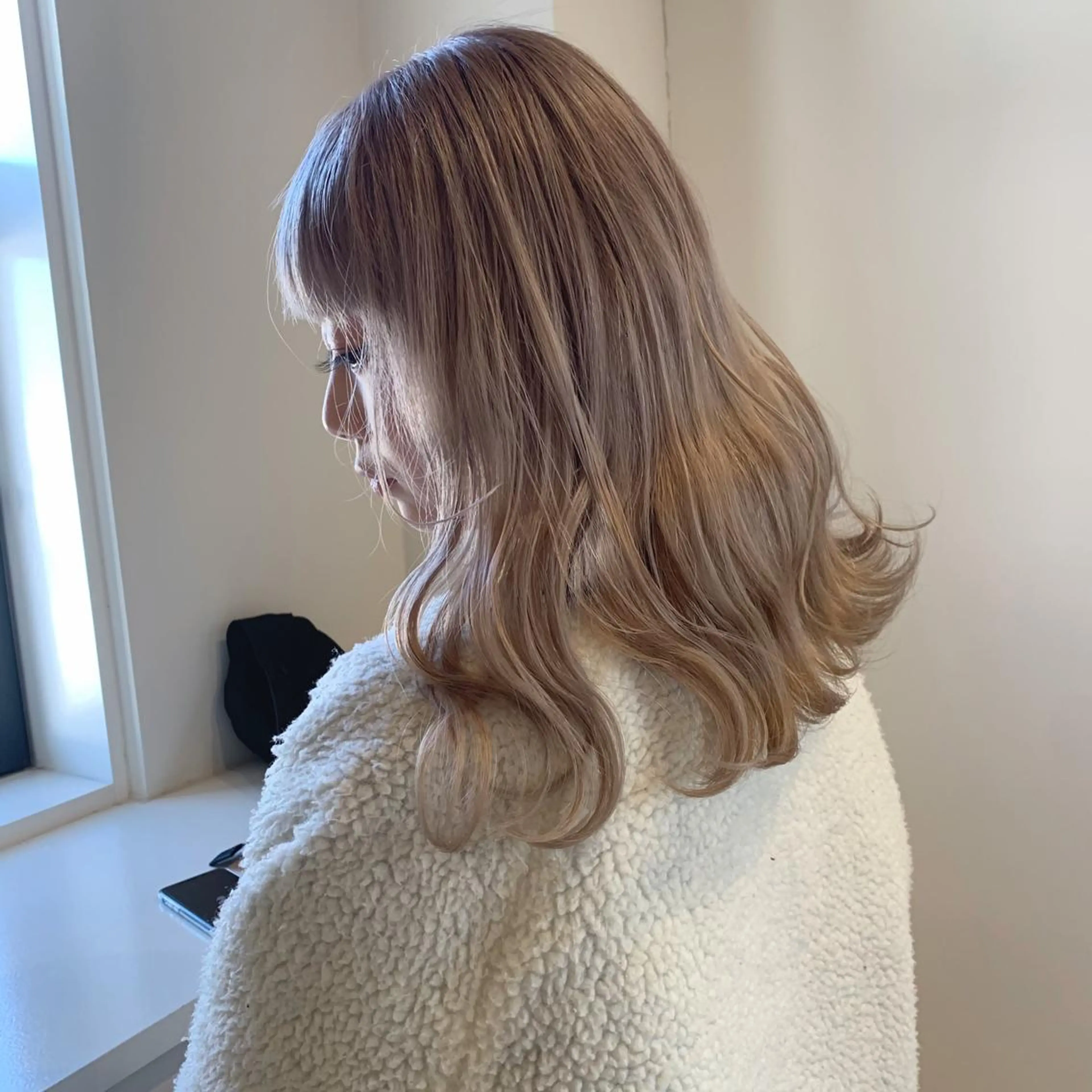 ミディアム カラー Maison所属・清水 亮太／赤み消しカラーのヘアスタイル