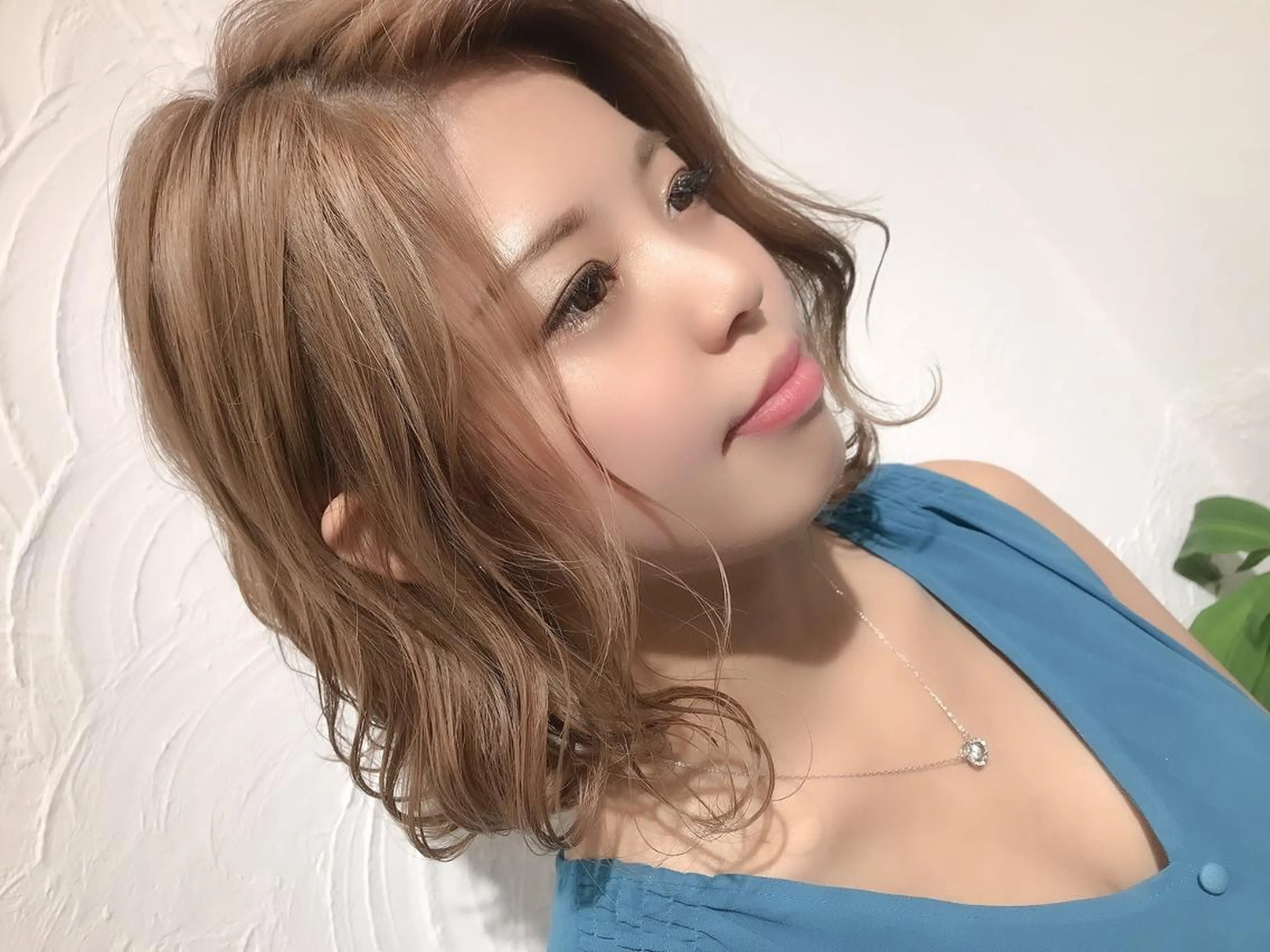 ミディアム カラー beauty: beast 大町店のヘアスタイル