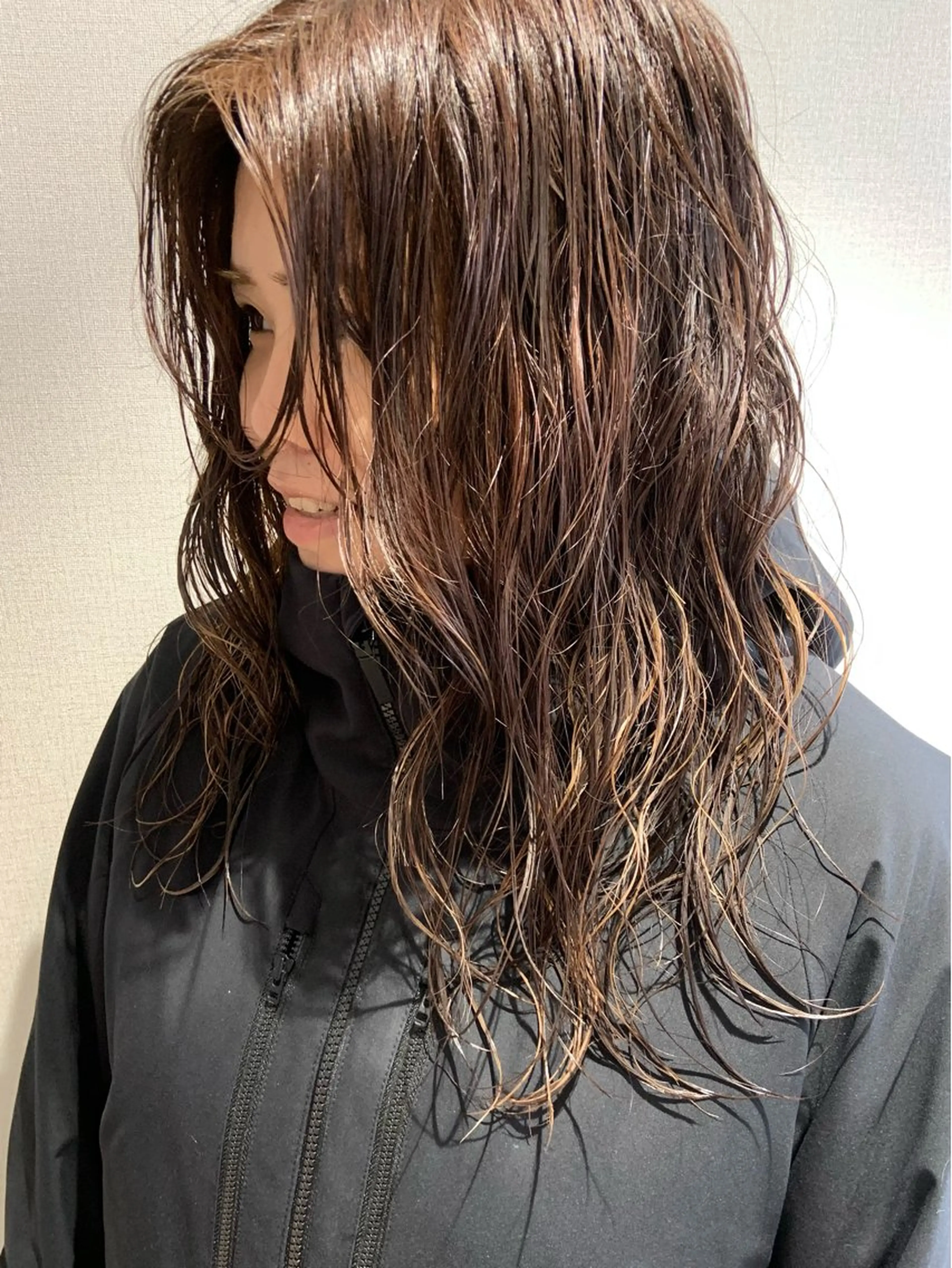 ミディアム パーマ カット パーマ トリートメント 流音 【直前割あり】のヘアスタイル