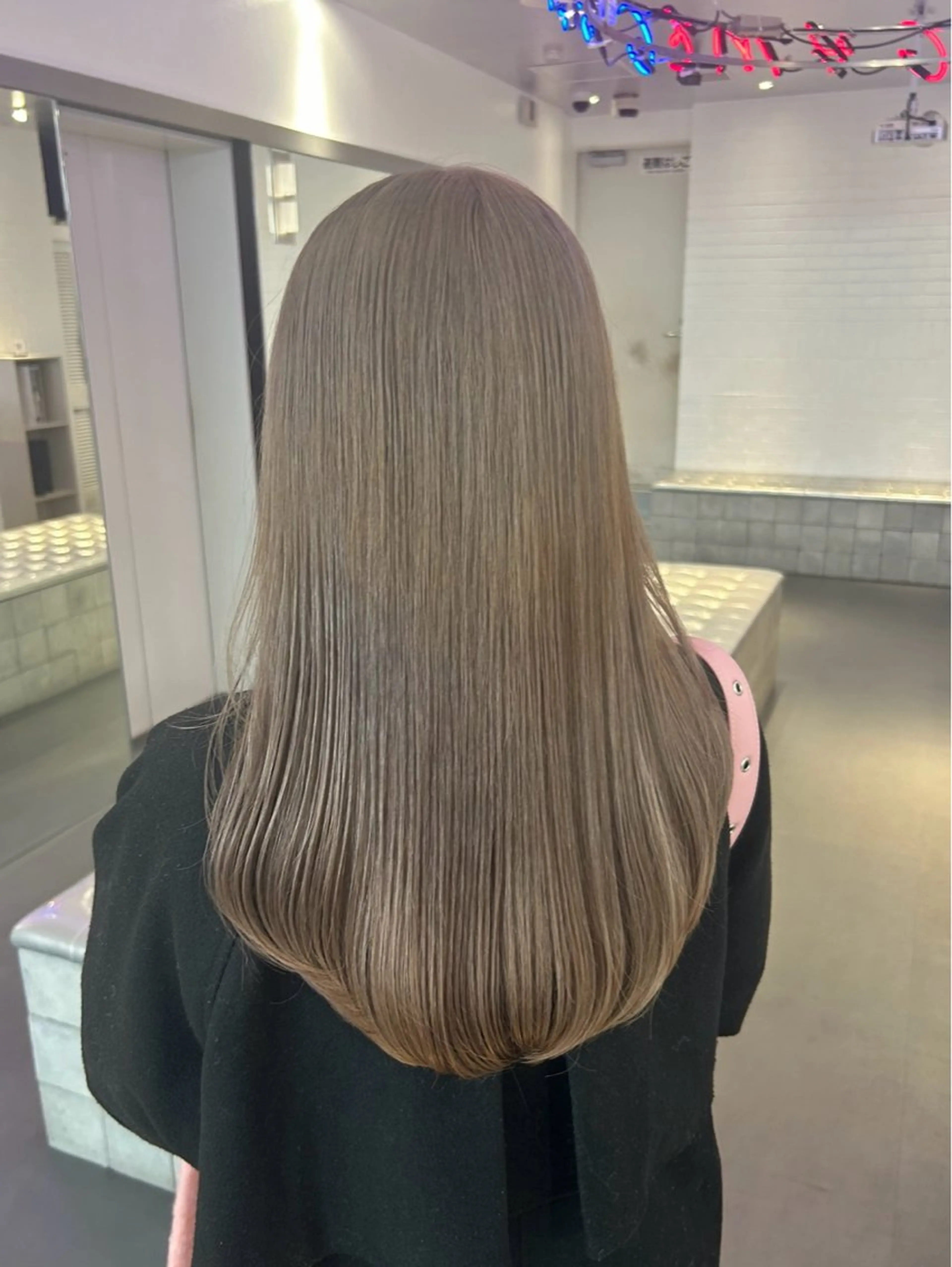 ミディアム ミディアムパーマ ボブ エクステ 外国人風カラー レイヤーカット ヘアカラー MiRI💜地毛級 エクステ✖似合わせ技のヘアスタイル