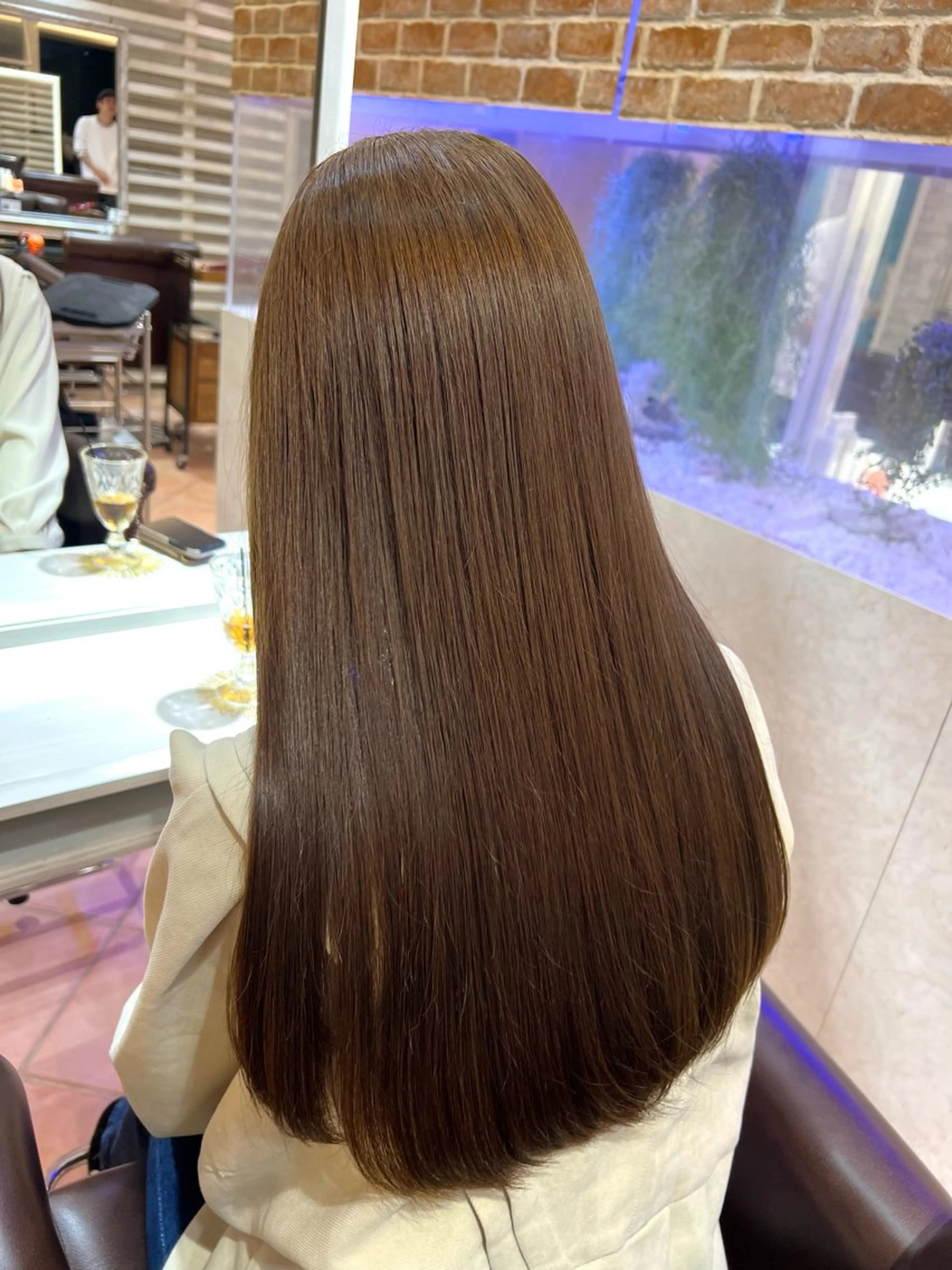 ロング カラー 切りっぱなしボブ ベージュカラー ブリーチ ダブルカラー ブリーチなしカラー ヘアカラー トリートメント ヘッドスパ ヘアセット Wカラー/髪質改善/ 艶カラー🩶Sanaのヘアスタイル