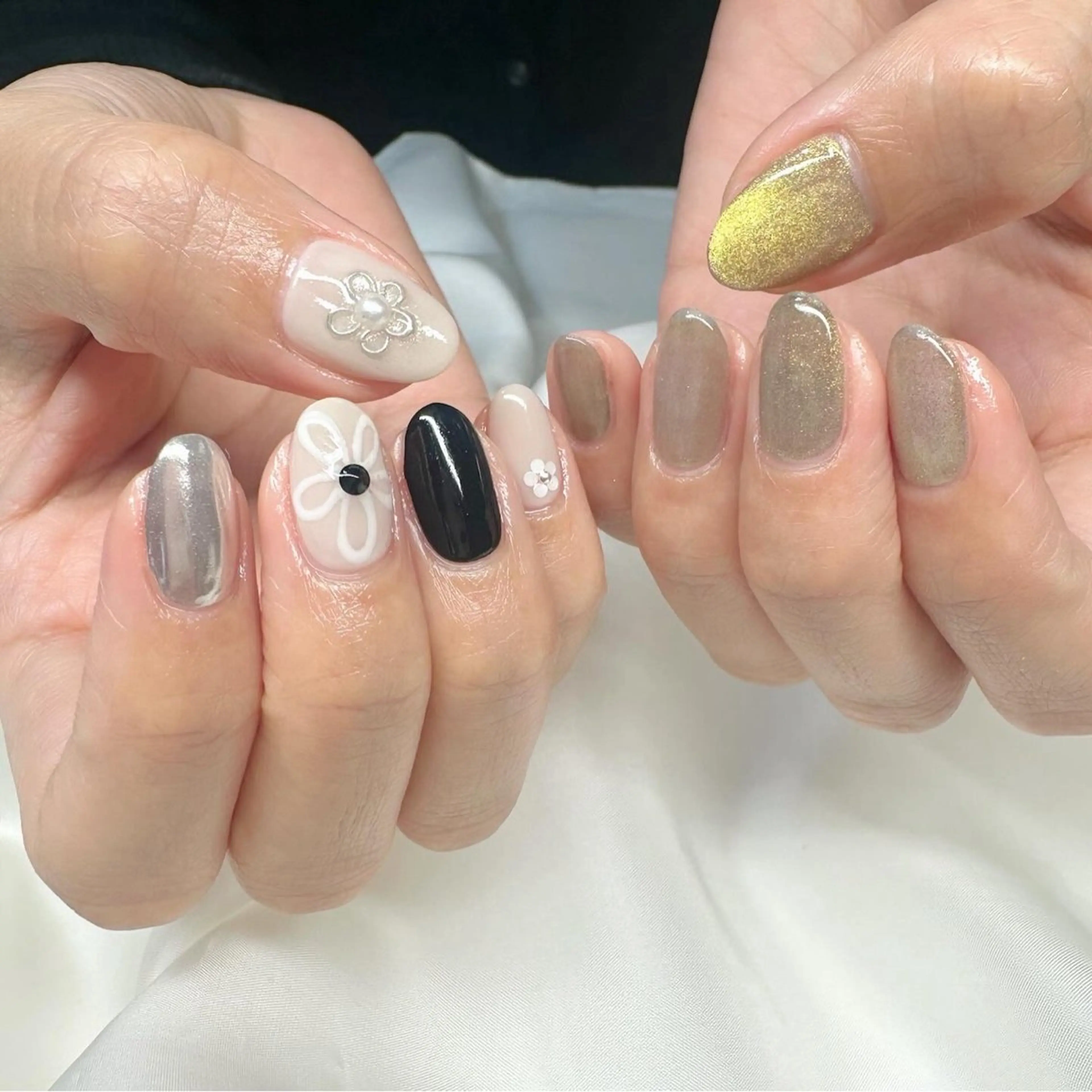 ネイル 氷ネイル・うるうるネイル 韓国ネイル マグネットネイル ミラーネイル ニュアンスネイル 🪞KAPE NAIL 🪞のネイルデザイン