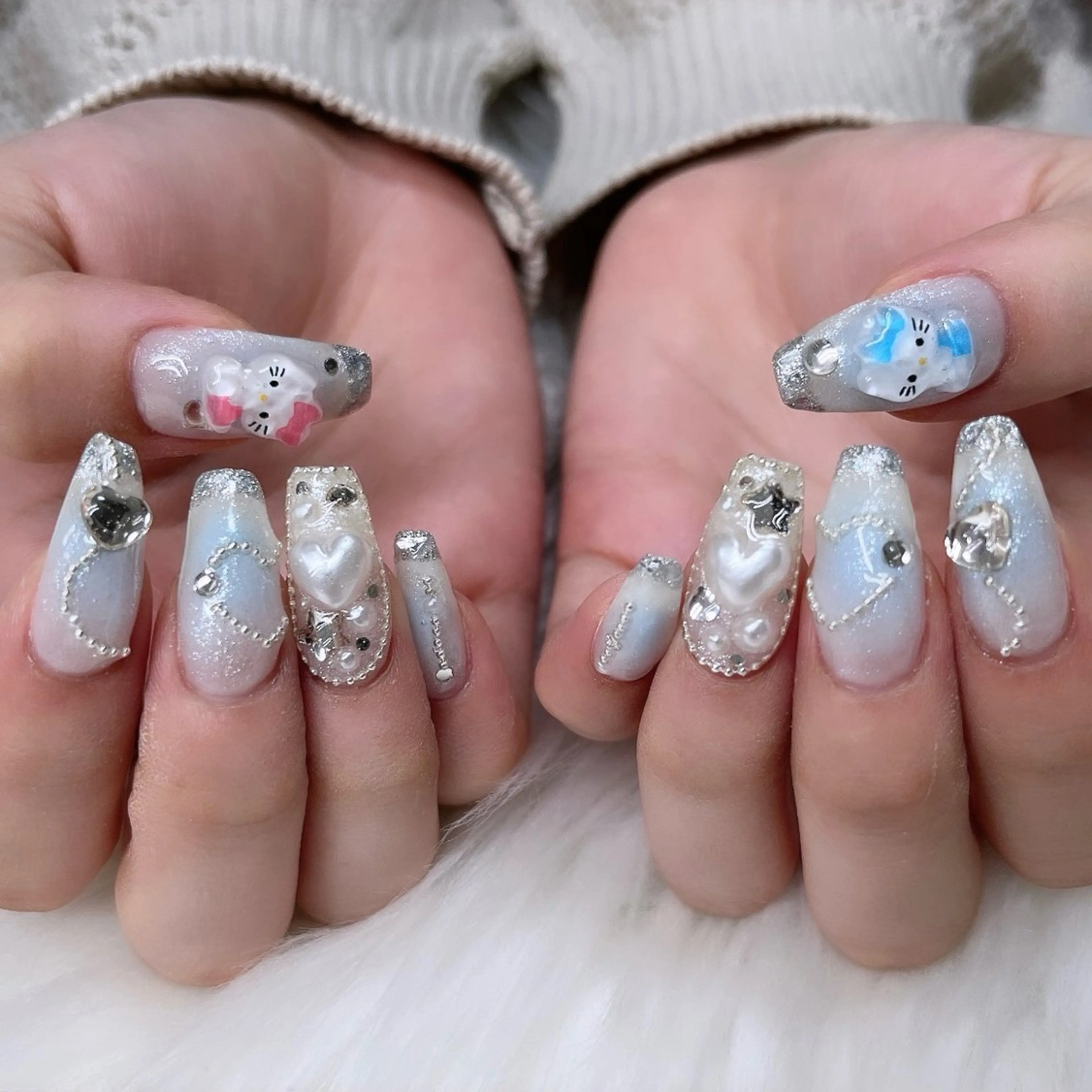 ネイル アートネイル キラキラネイル 韓国ネイル ラメ(グリッター) ロングネイル ハンドネイル 🐕🦺Yappy 💗A-tanのネイルデザイン