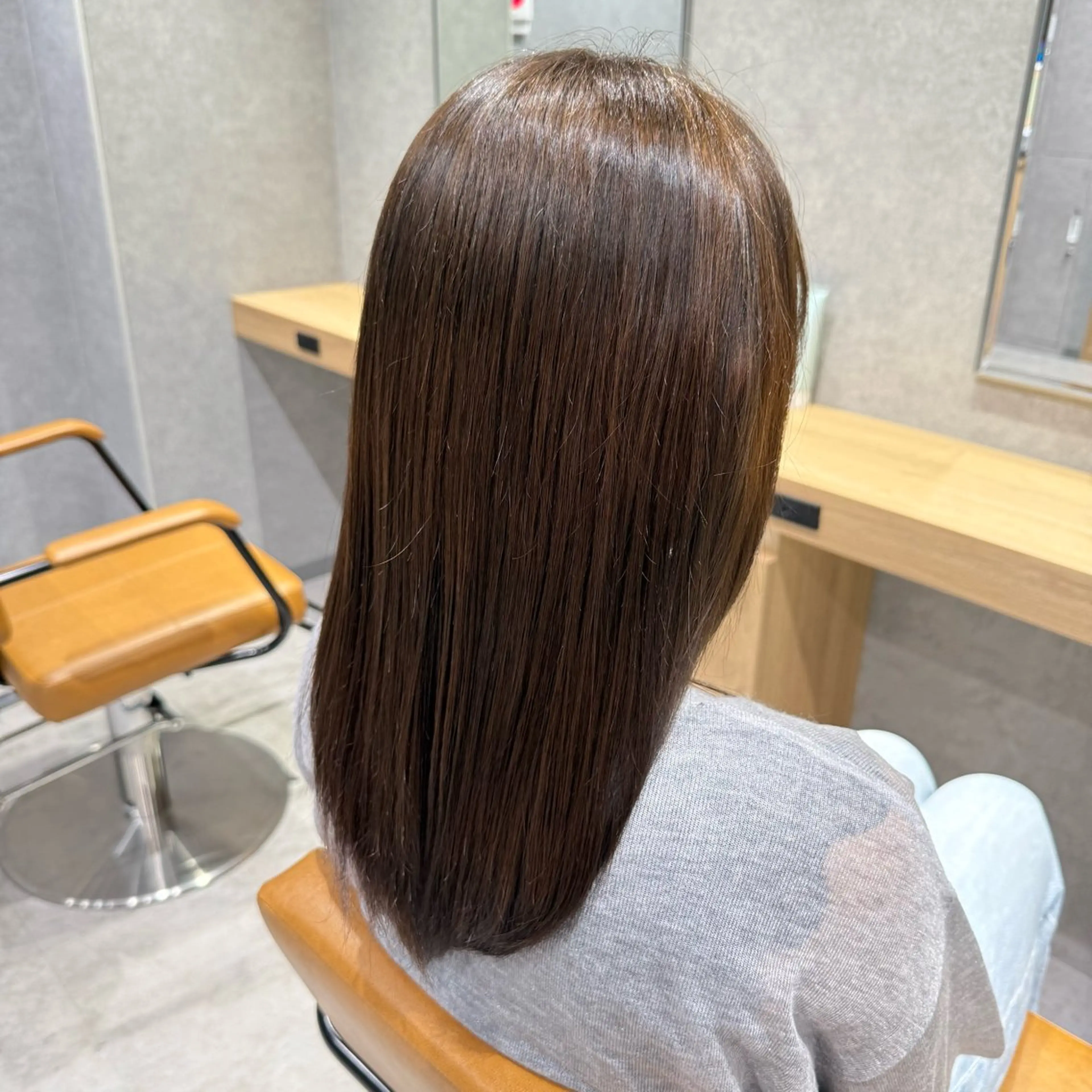 セミロング カラー アッシュ ヘアカラー 須田 柚希のヘアスタイル