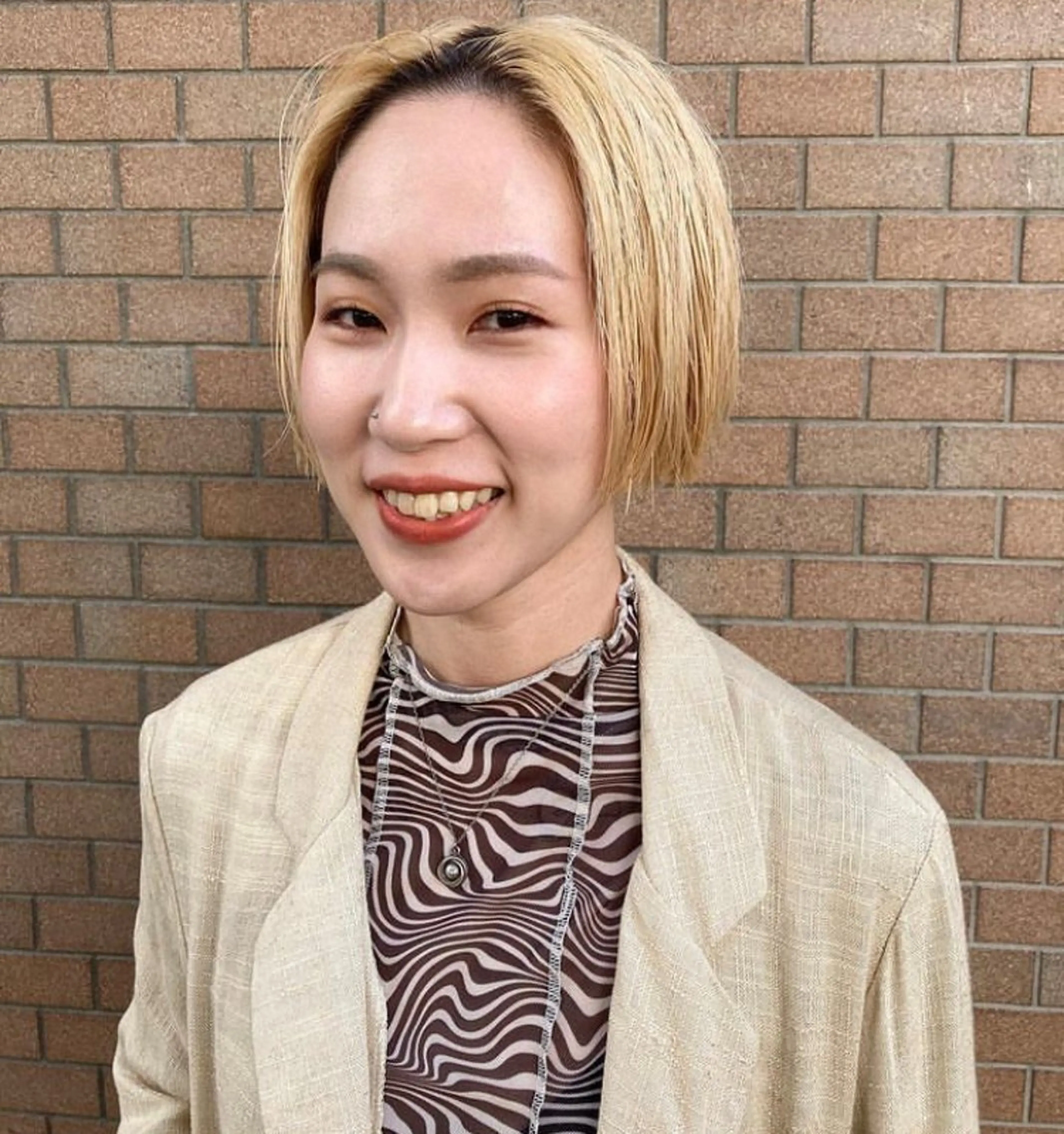ショート カラー カット ヘアカラー トリートメント icie所属・大阪ヴィーガンサロン KANAKOのヘアスタイル