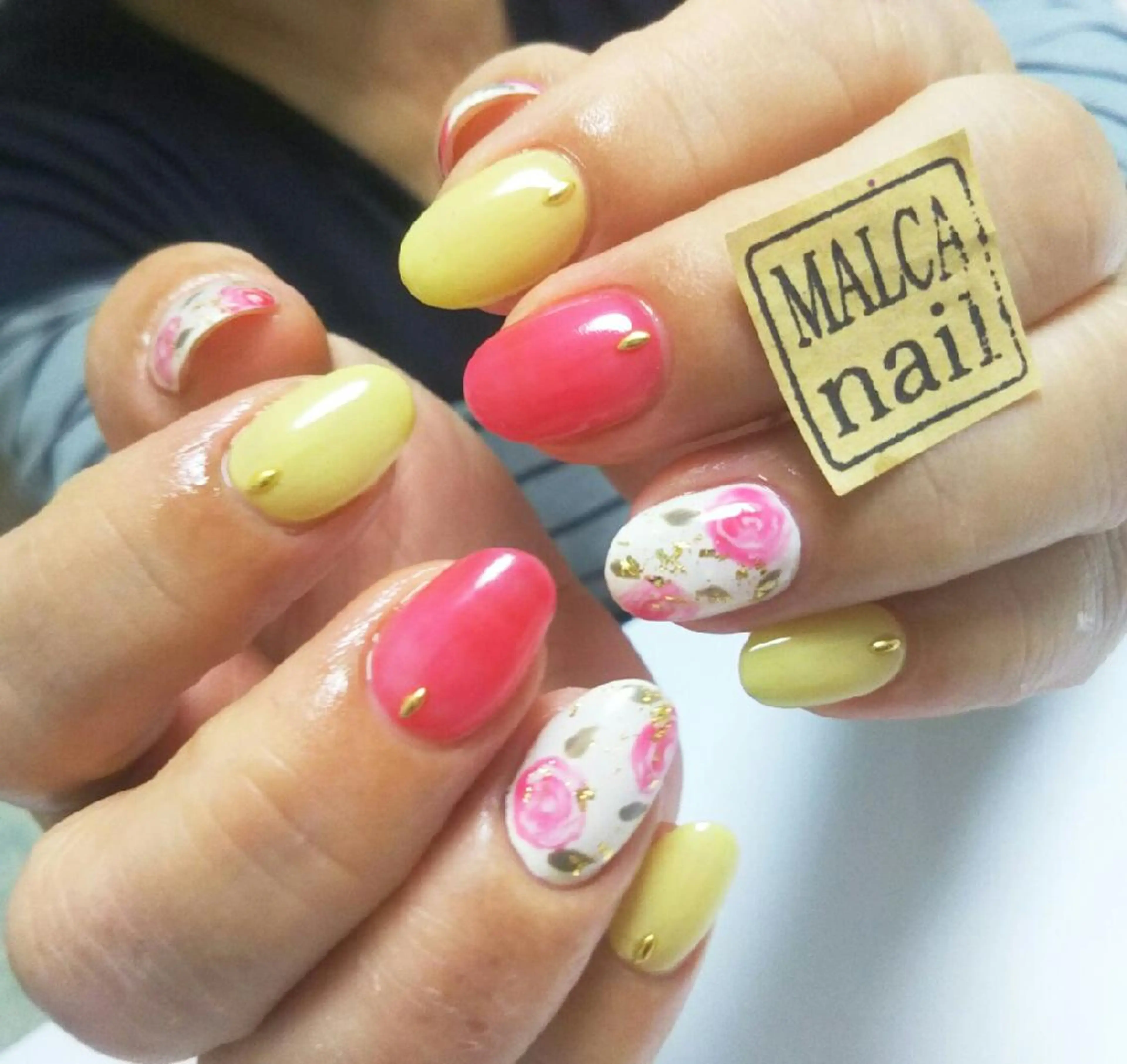 セミロング ヘアアレンジ パーマ ネイル キッズ マツエク・マツパ MALCAnail(マルカネイル)所属・荒木 莉奈のネイルデザイン