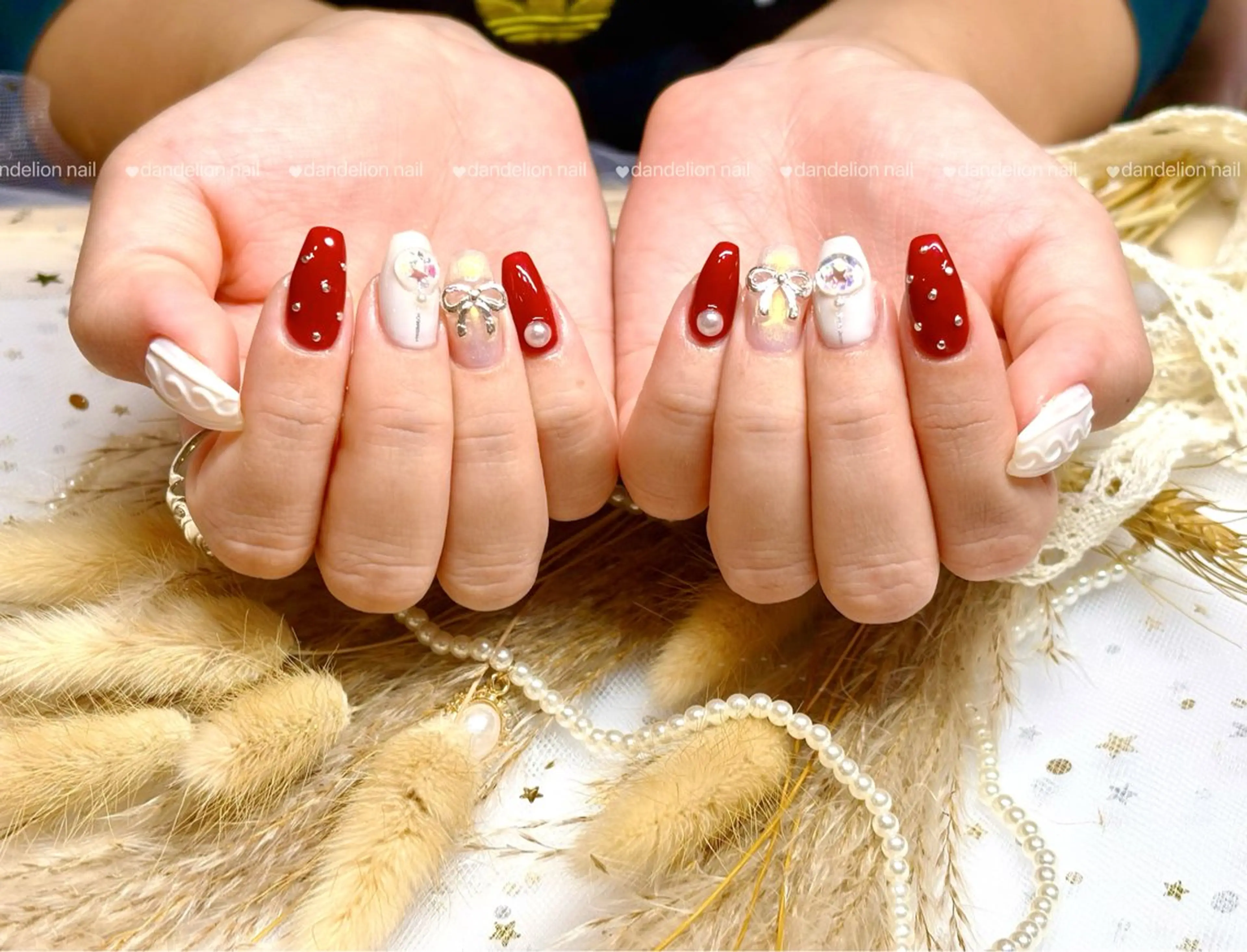 ネイル ジェルネイル パラジェル リボン ワンホンネイル 冬ネイル ハンドネイル dandelion nail北千住のネイルデザイン