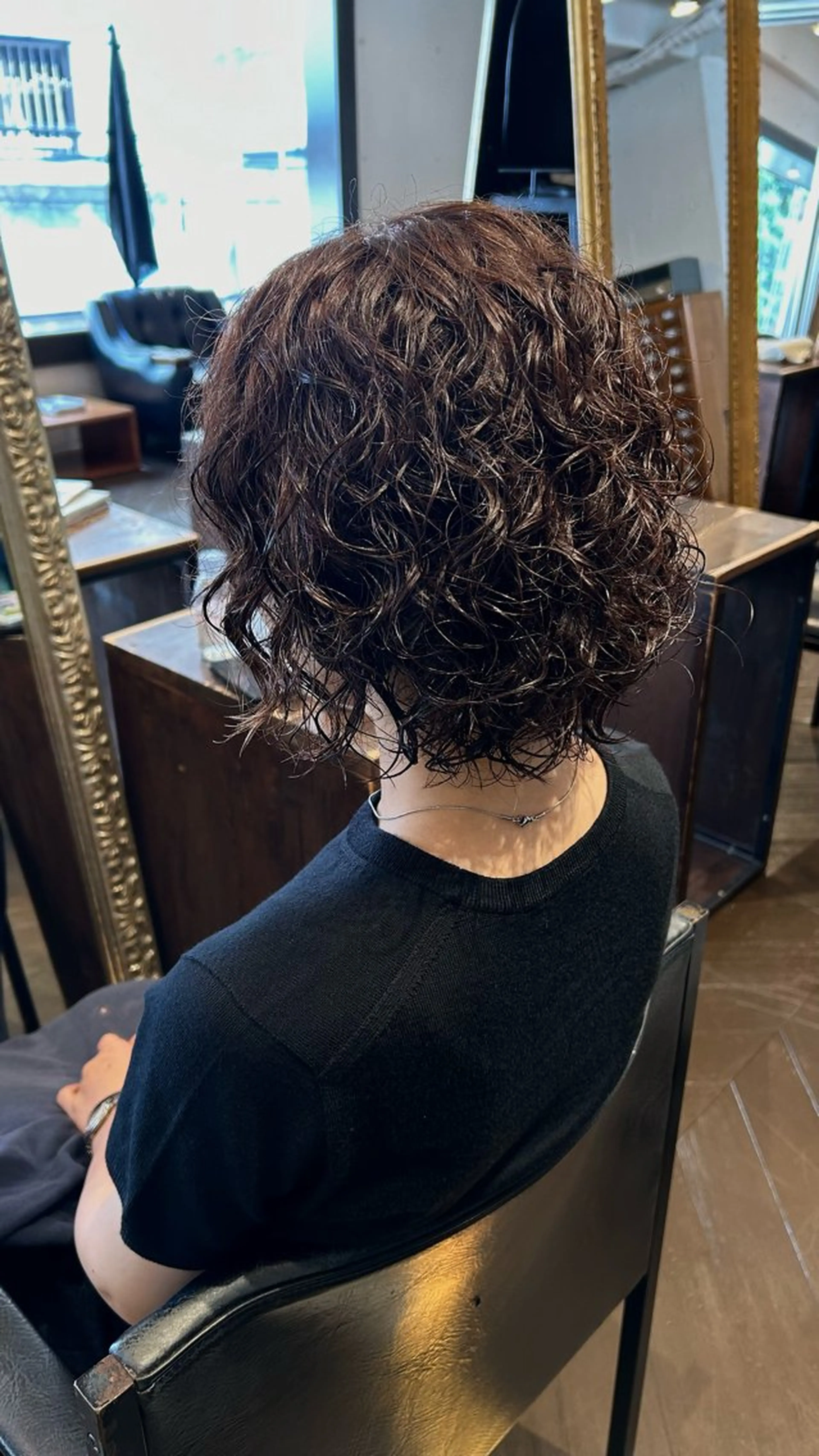 ショート L’HOMME BLANC所属・佐藤 優里奈のヘアスタイル