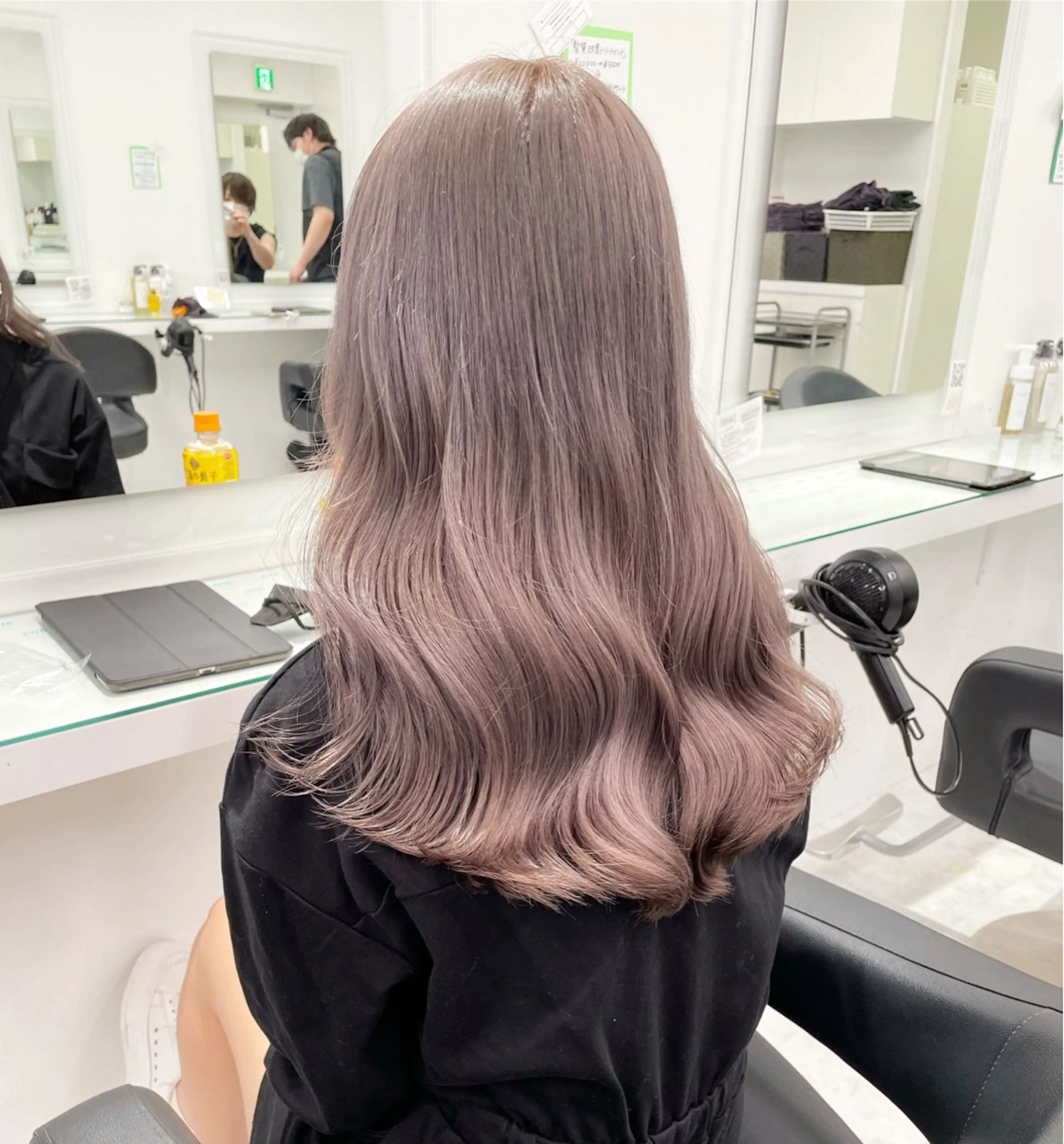 ロング カラー カット ヘアカラー トリートメント 💖可愛い色たくさん 権田やすなり💖のヘアスタイル