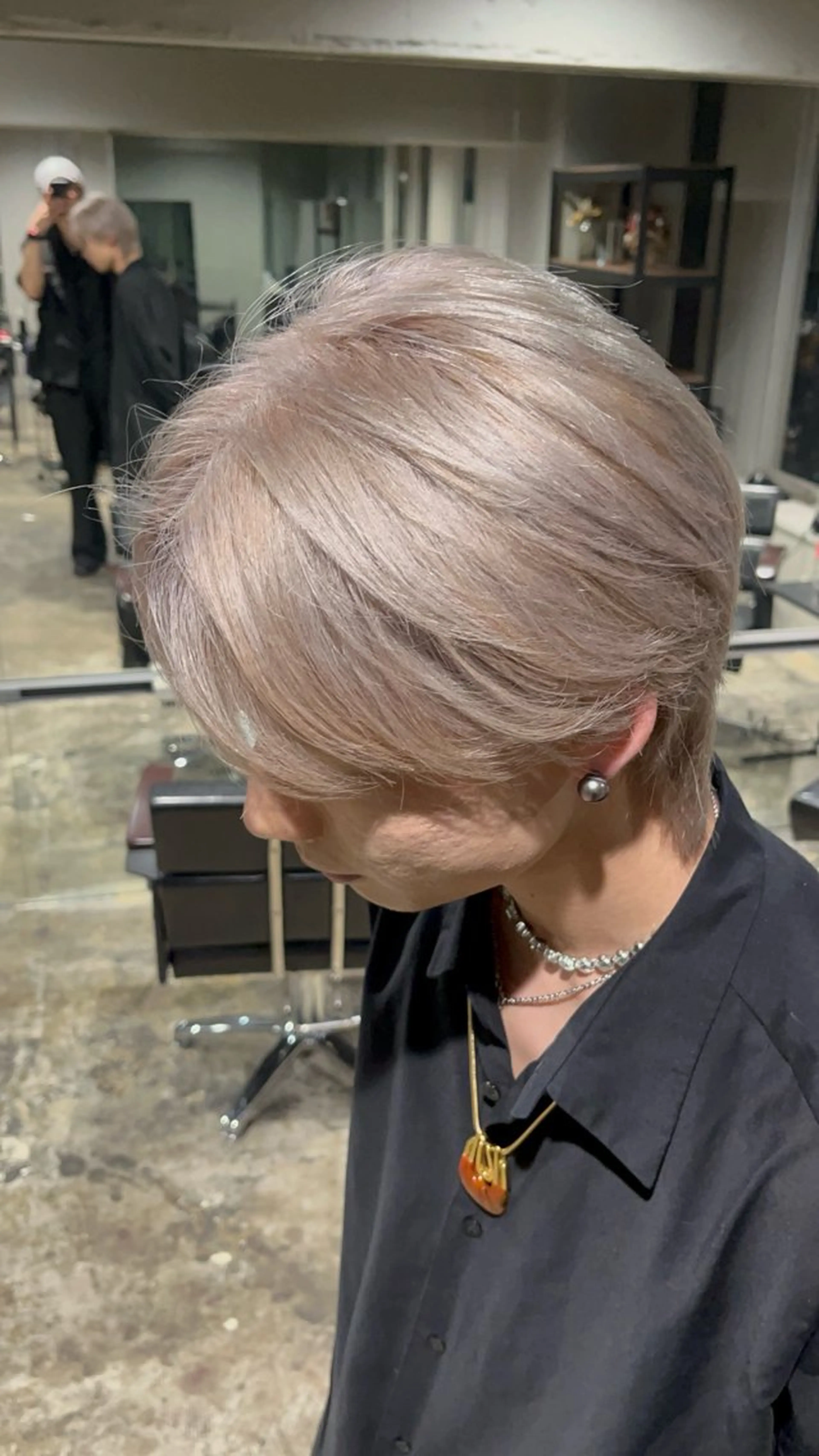ショート ヘアカラー トリートメント 渋谷ケアブリーチ ❤️‍🔥徳田空悟のヘアスタイル