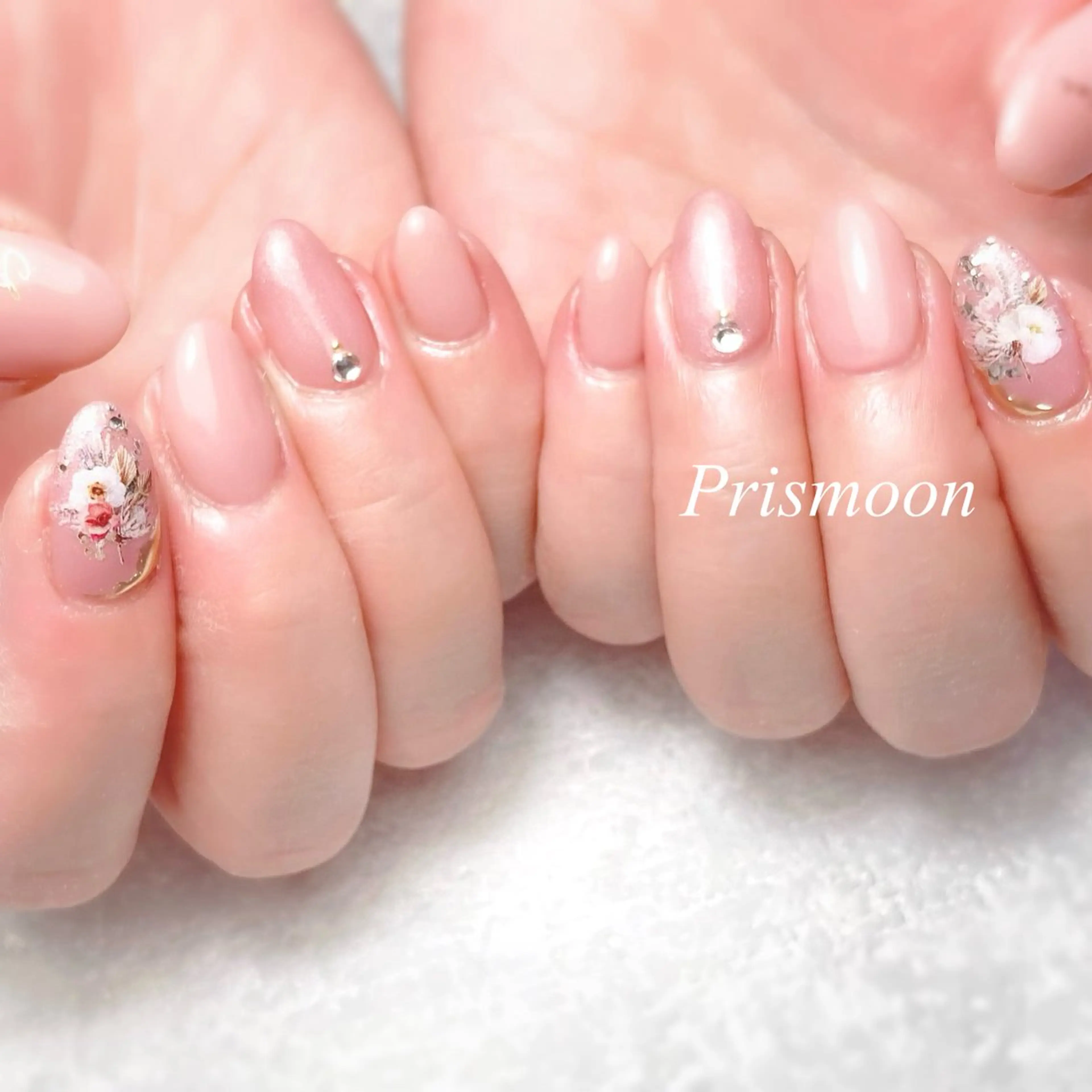 ネイル フラワーネイル ハンドネイル Prismoon  Nail所属・Prismoon Nailのネイルデザイン
