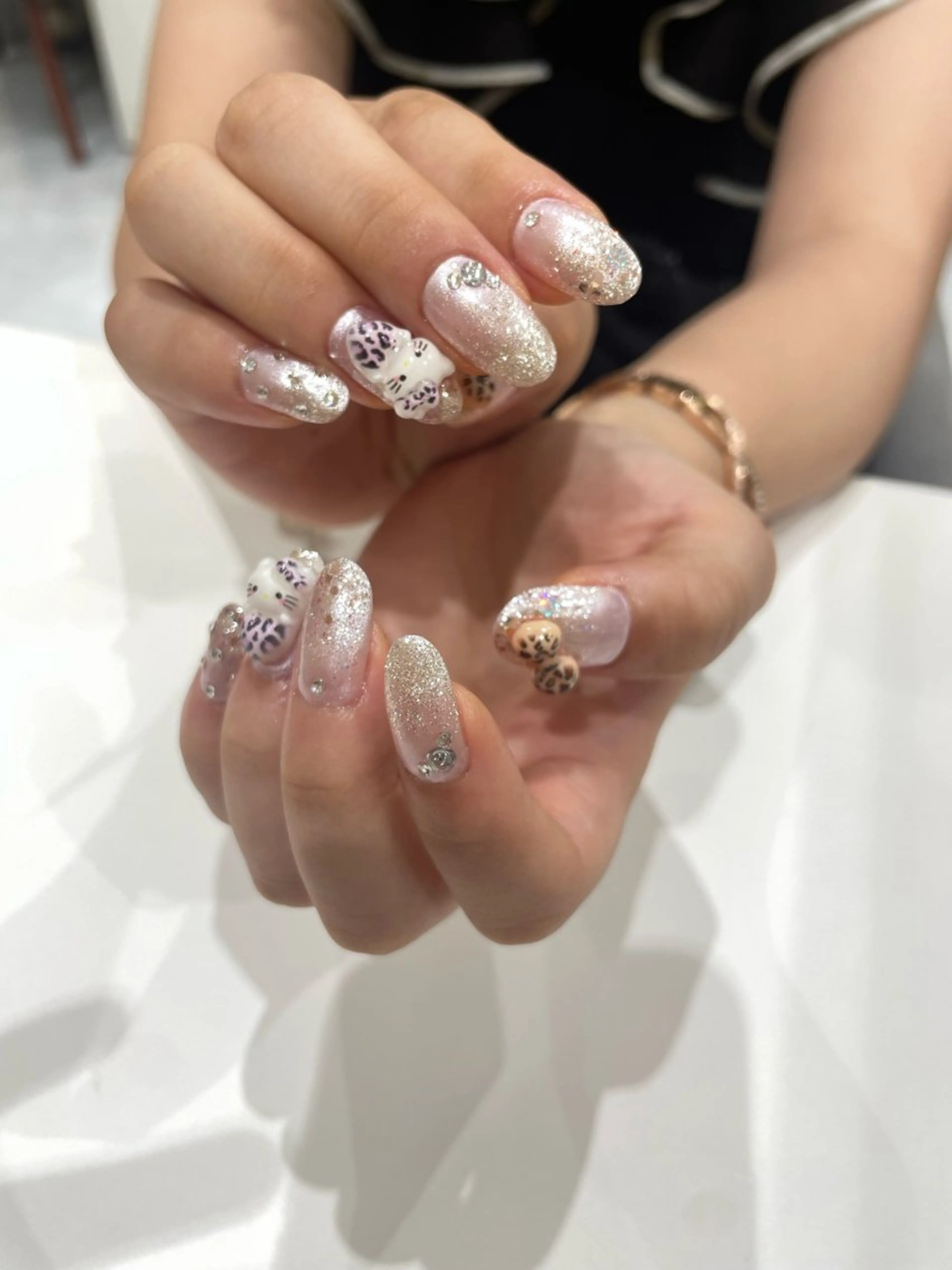 ネイル 持ち込み ハンドネイル 吉井 まりのネイルデザイン