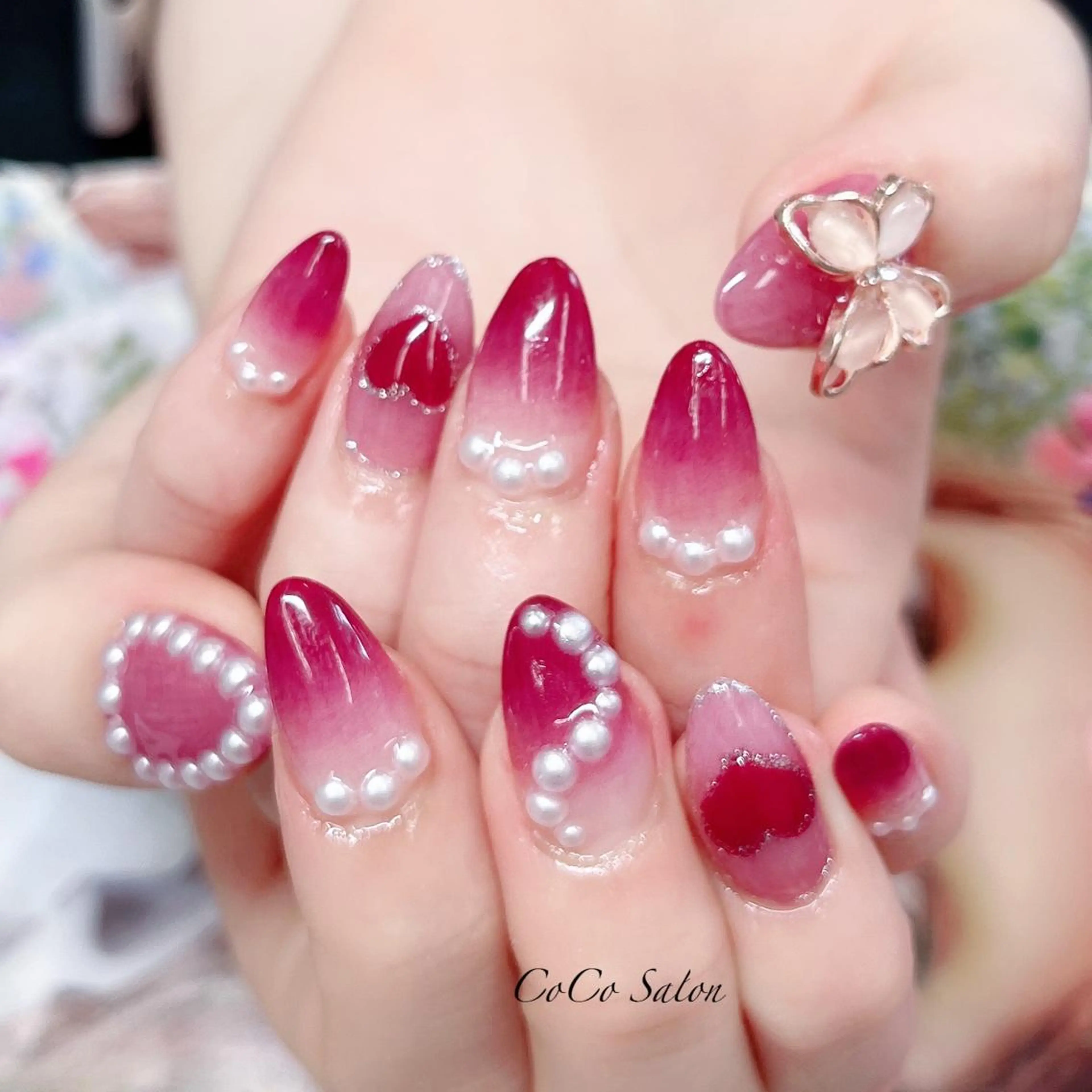 ネイル 長さ出し ジェルネイル グラデーション ハート ホログラムネイル ハンドネイル CoCoSalon ネイル/まつ毛予約のネイルデザイン