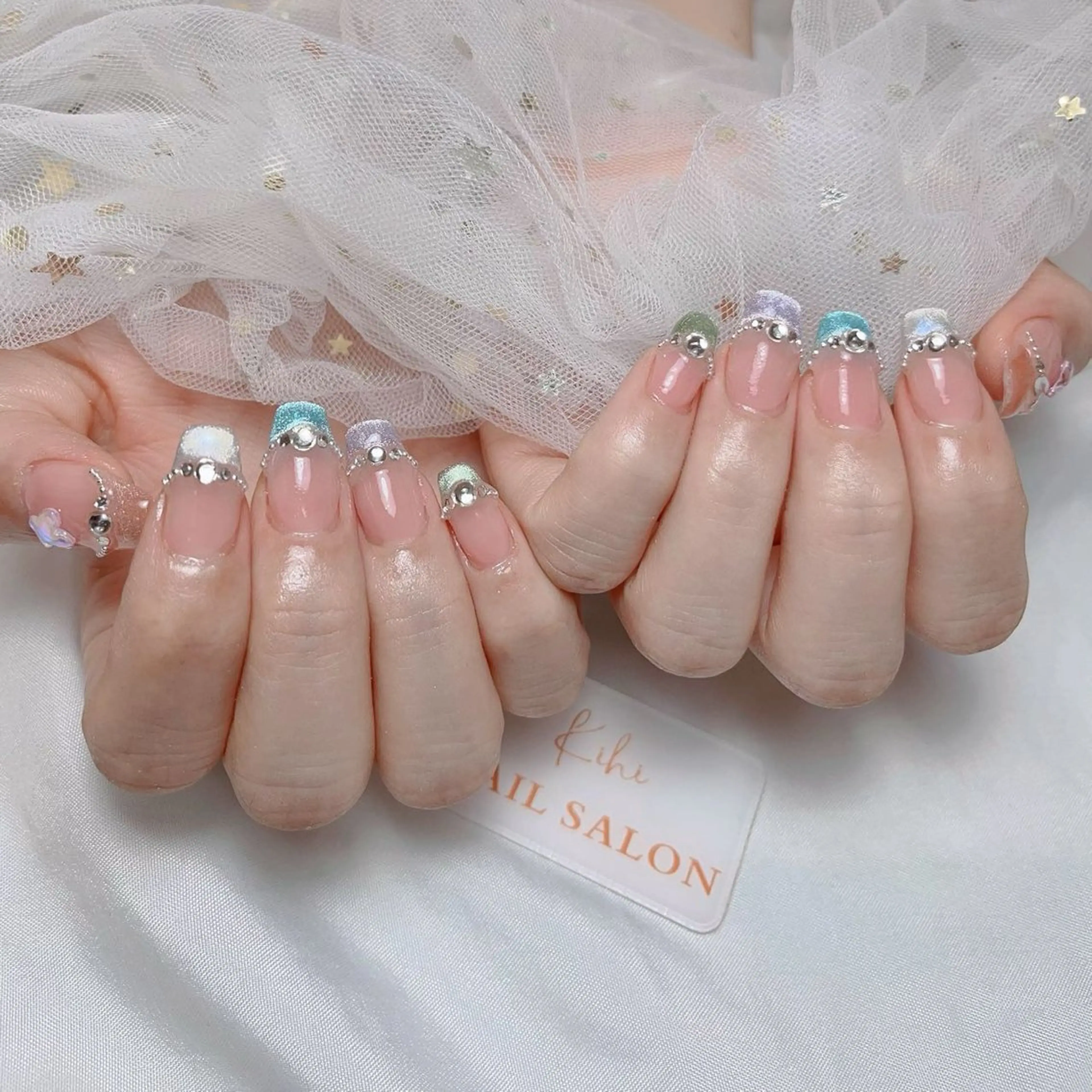 ネイル アートネイル フレンチネイル ジェルネイル グラデーション 韓国ネイル ハンドネイル ハンドケア さくら💮💮 【オフ無料】のネイルデザイン