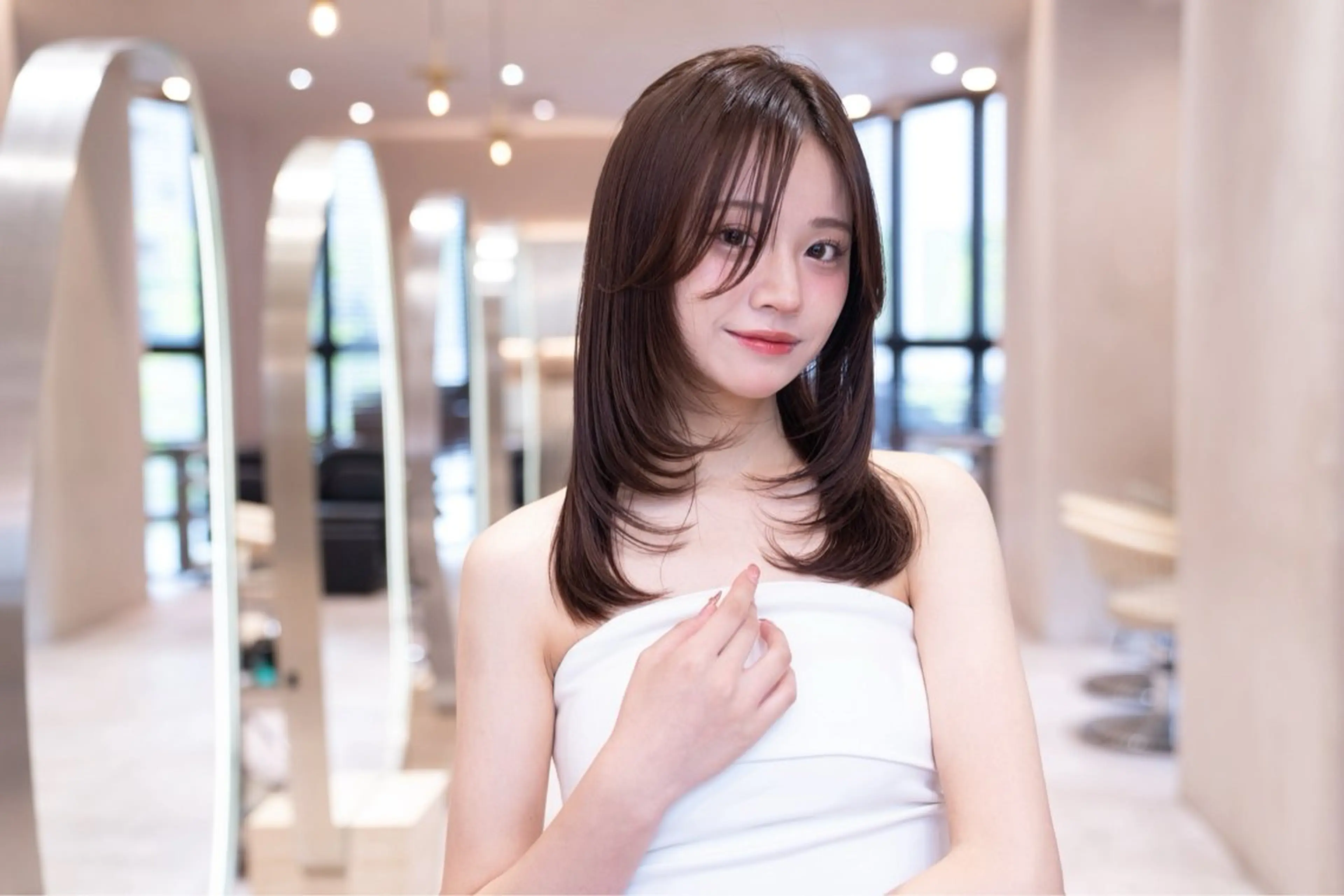 ロング ロングレイヤー レイヤーカット ロング 小顔カット トリートメント ヘアカラー 韓国ヘア顔周りカット そーた/渋谷駅のヘアスタイル