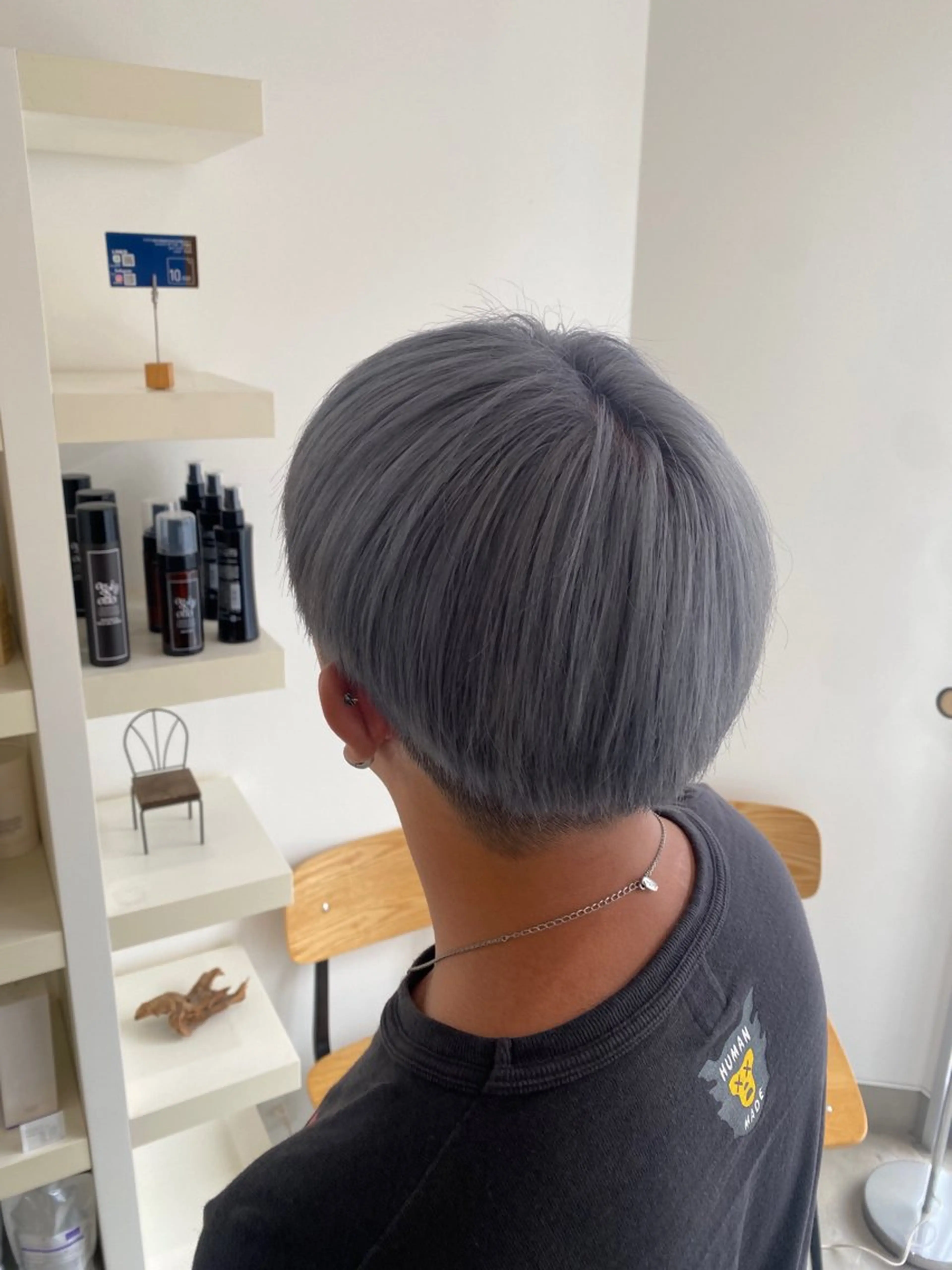 カラー メンズ メンズブリーチ 黒髪 ブリーチ シルバー mir所属・堀越 美羽のヘアスタイル