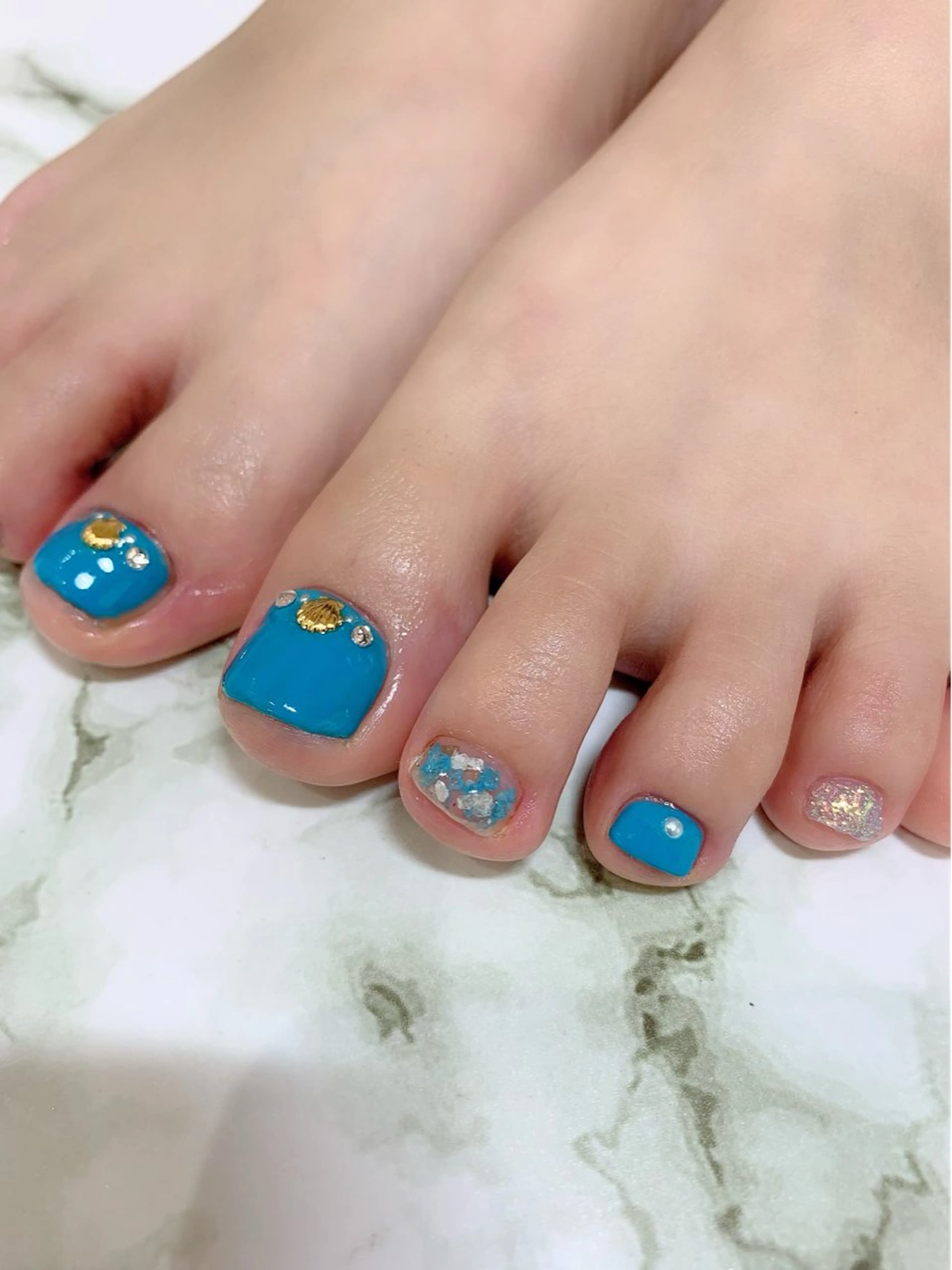 ネイル フットネイル Li-fra satomiのネイルデザイン