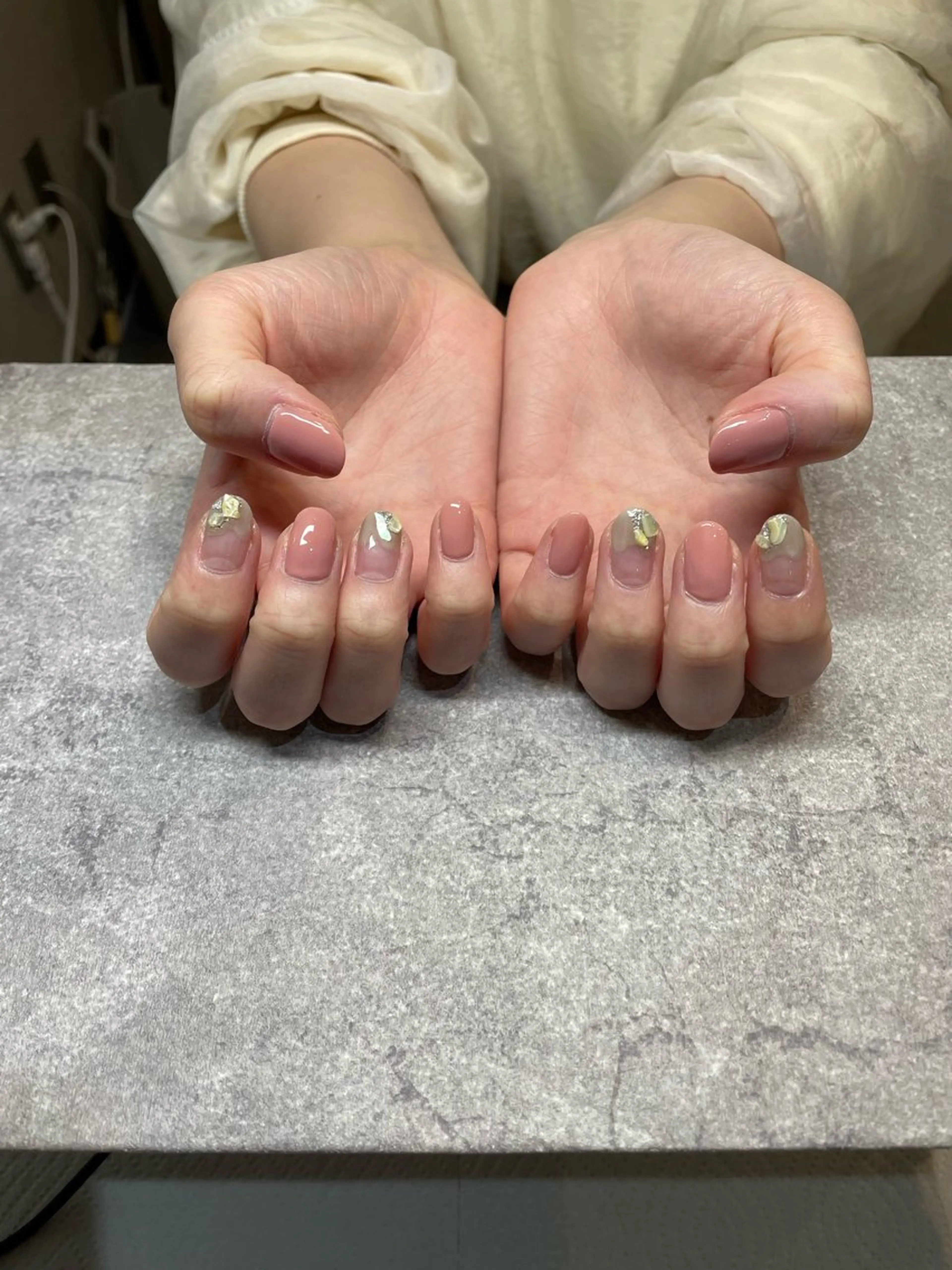 ネイル ニュアンスネイル ワンカラーネイル ｊｏｉｅ 【 ジョイエ 梅田 】 ネイル&アイラッシュ所属・土居 香帆のネイルデザイン