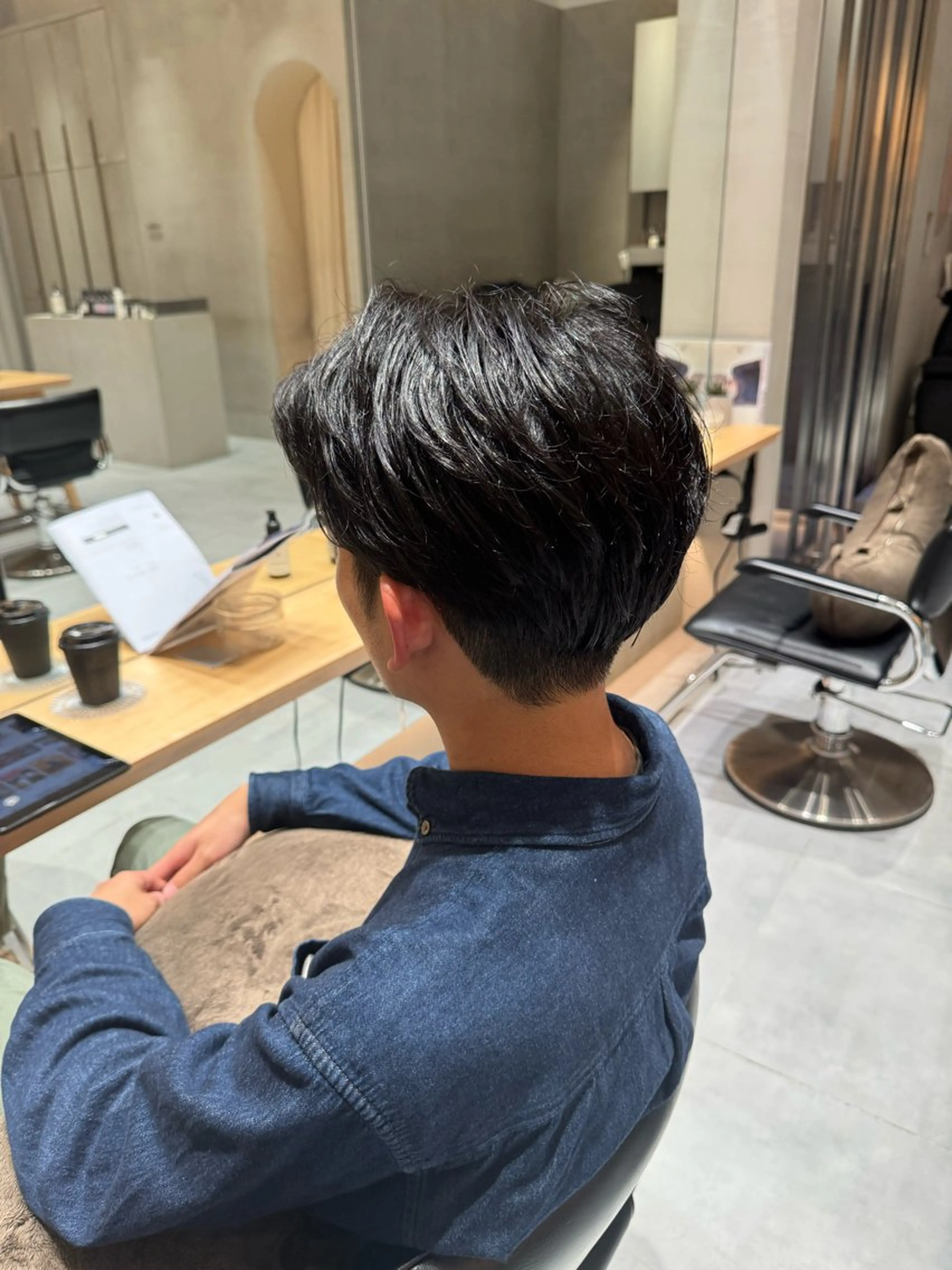 メンズ アイブロウ 風香🪼レイヤー /透明感カラーのヘアスタイル