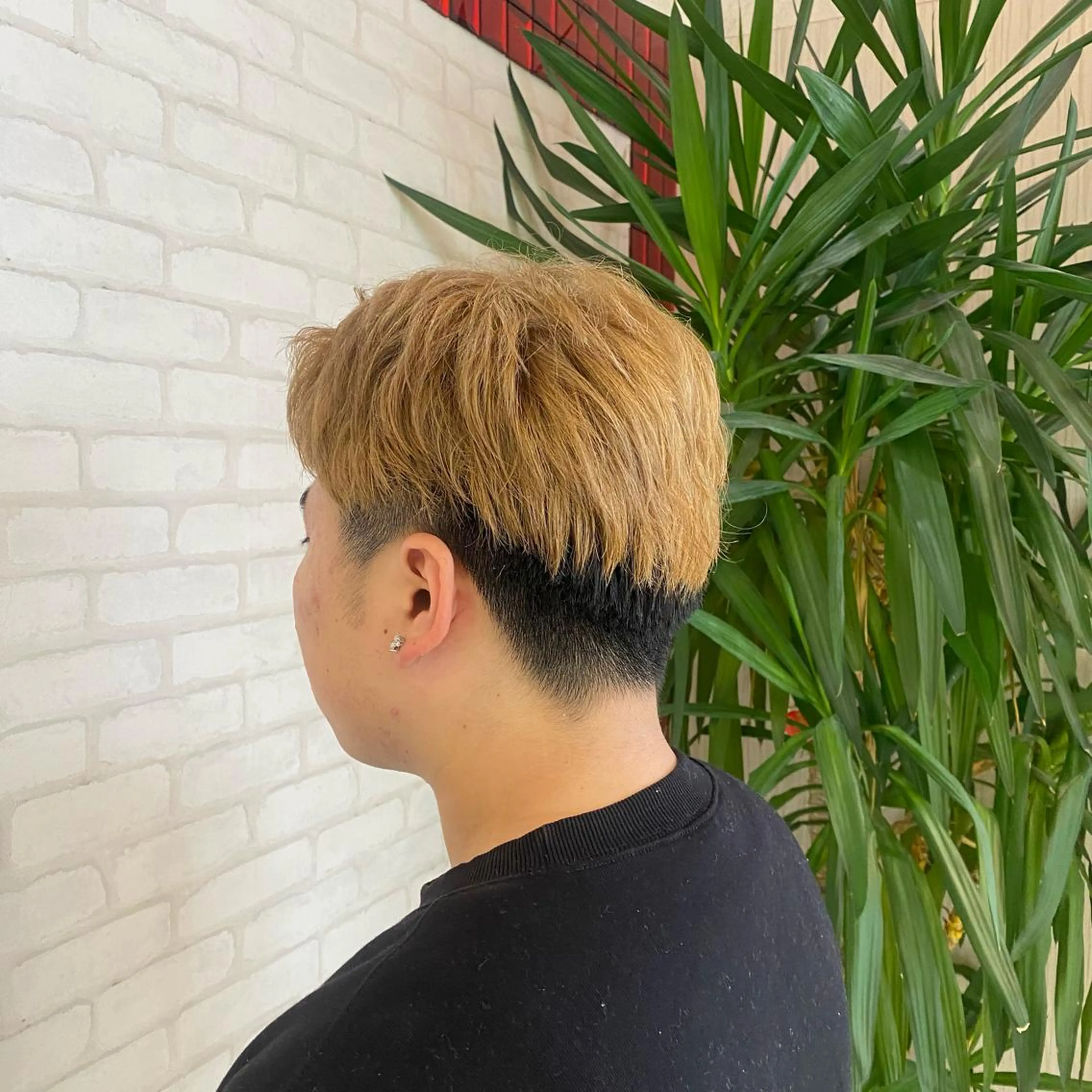 ショート メンズ メンズブリーチ カット ヘアカラー トリートメント ノンダメージサロンBonheur銀座並木通り店所属・ULTOWA/銀座 ERIのヘアスタイル