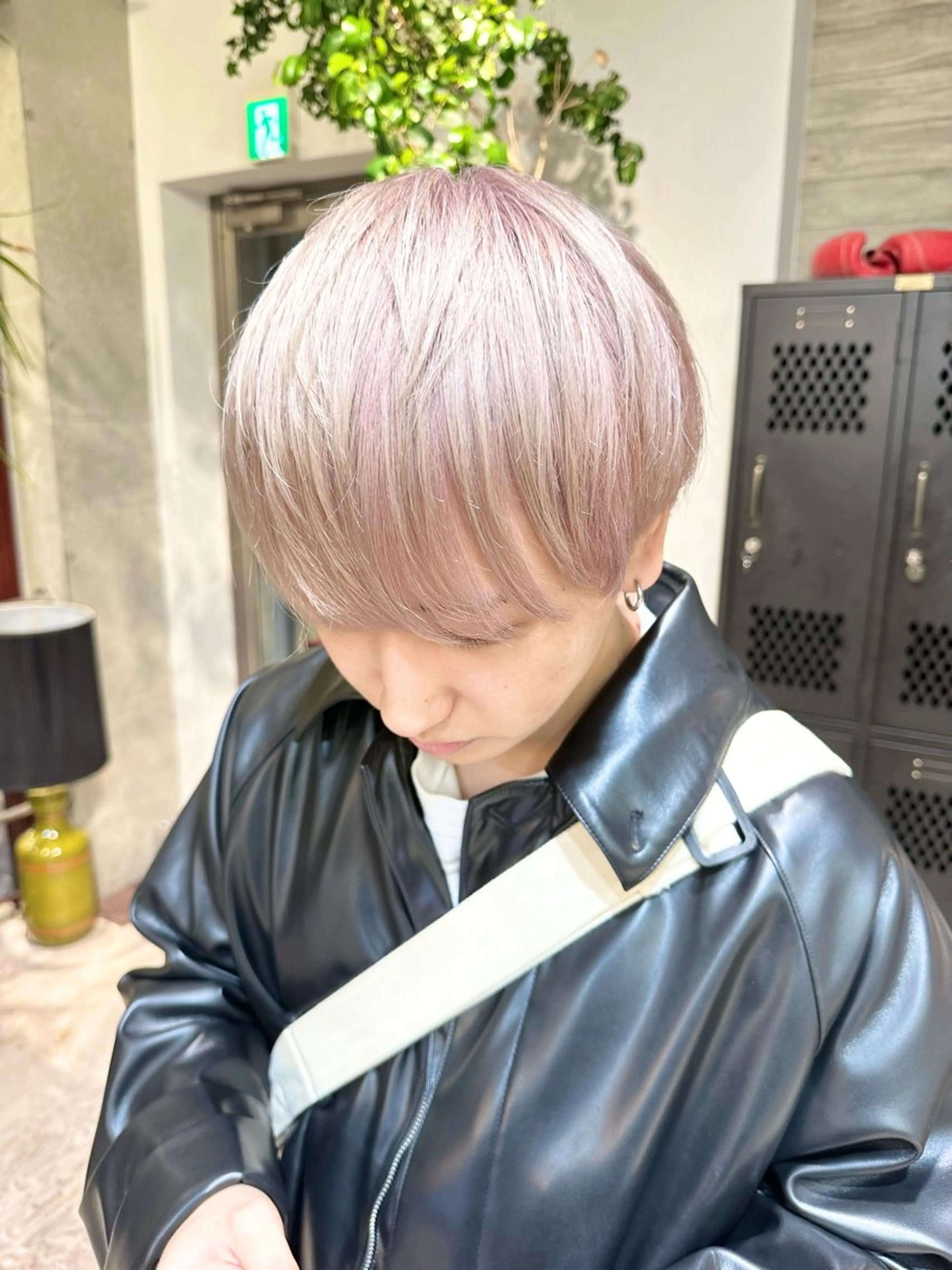 ショート カラー メンズ ヘアカラー kai .のヘアスタイル