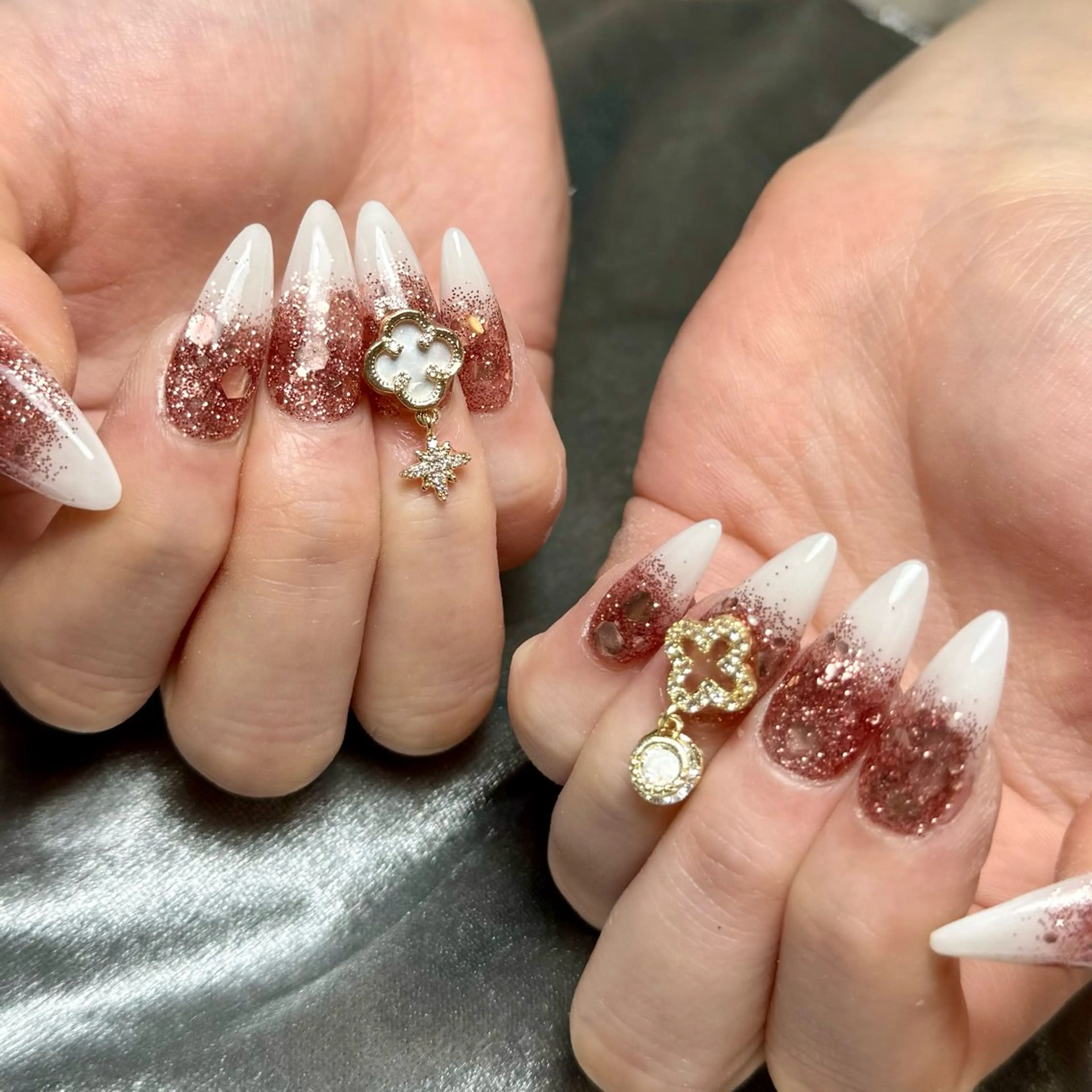 ネイル ラメ(グリッター) ラメグラデーション スカルプネイル ハンドネイル feel ♡︎ remiのネイルデザイン