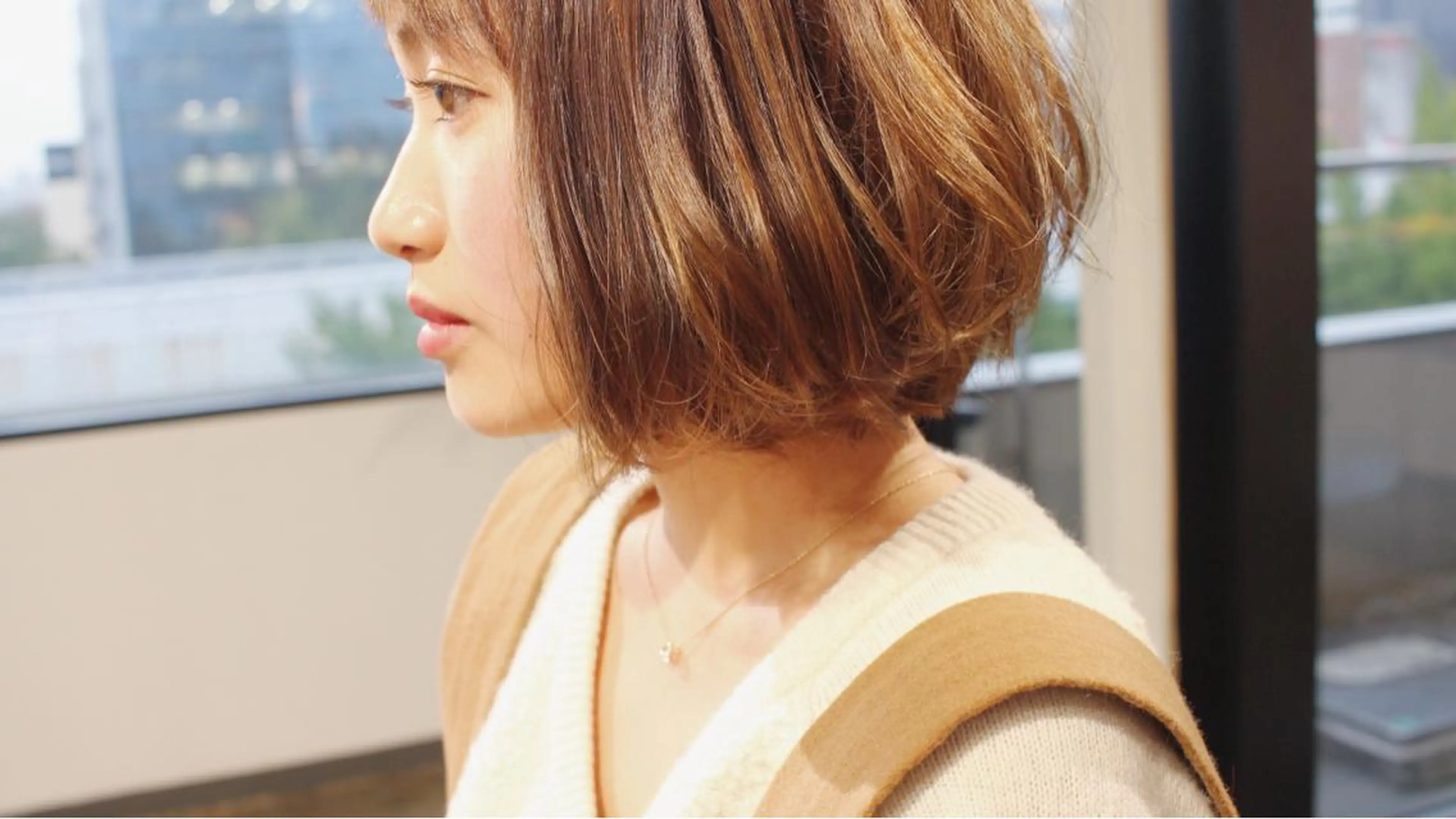 ショート カラー ベージュカラー ショートヘア 小顔カット BOB🌟ハイトーン /ブリーチ/TAKUのヘアスタイル