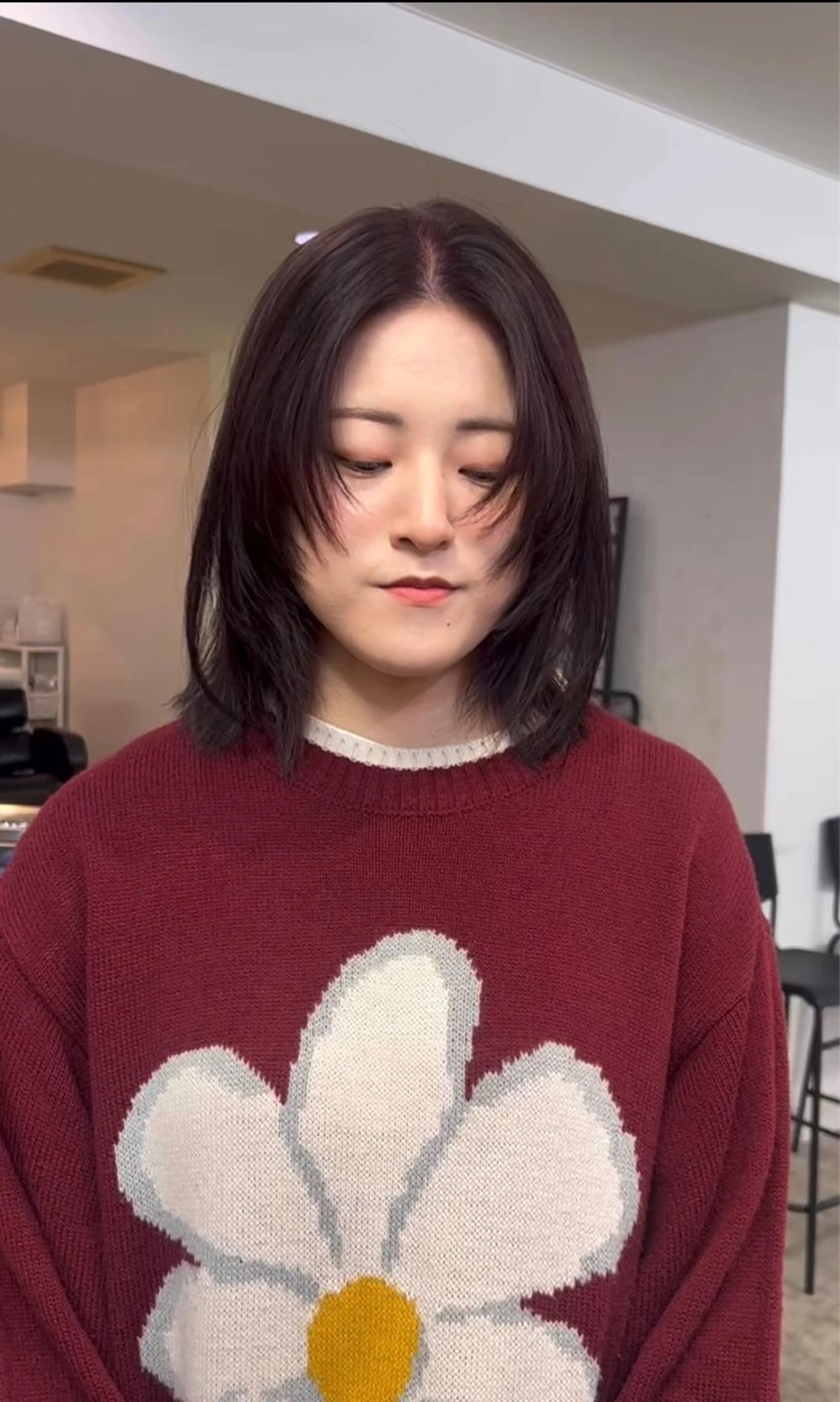 ミディアム レイヤーカット SCEN所属・田中 千尋のヘアスタイル