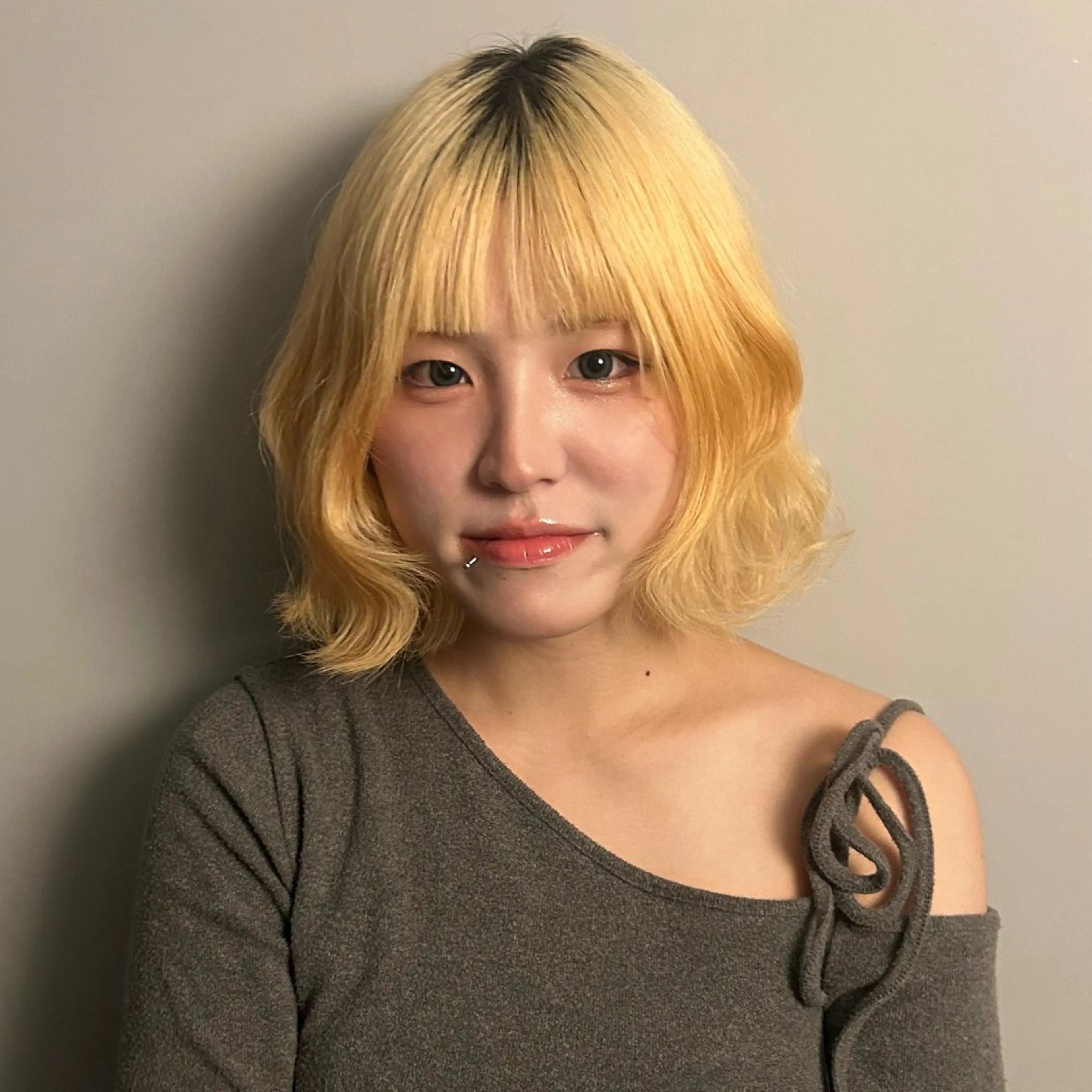 カラー ハイトーンカラー ヘアカラー ココナ./ 艶っぽカラーのヘアスタイル