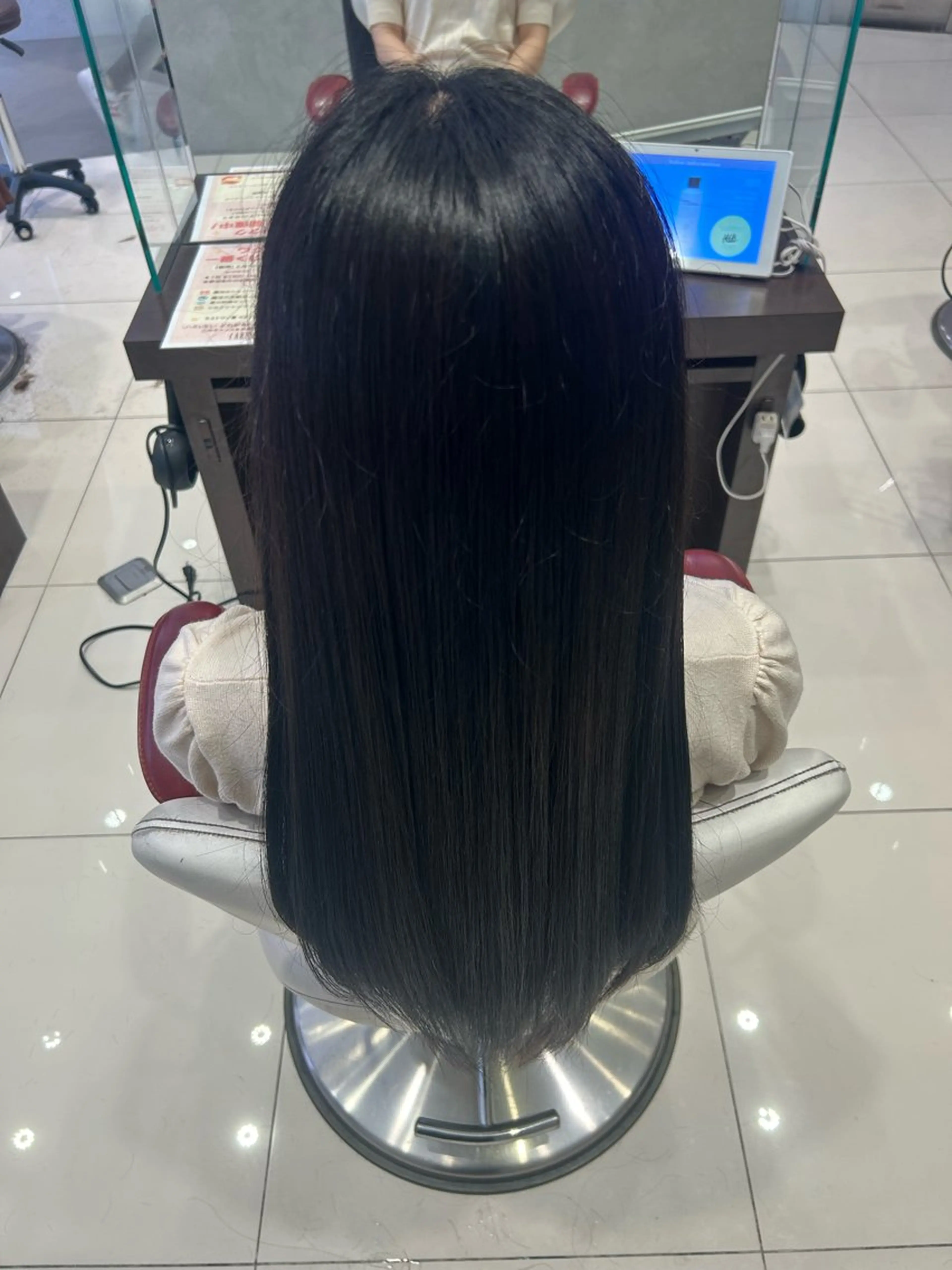 カラー 森 芽吹のヘアスタイル