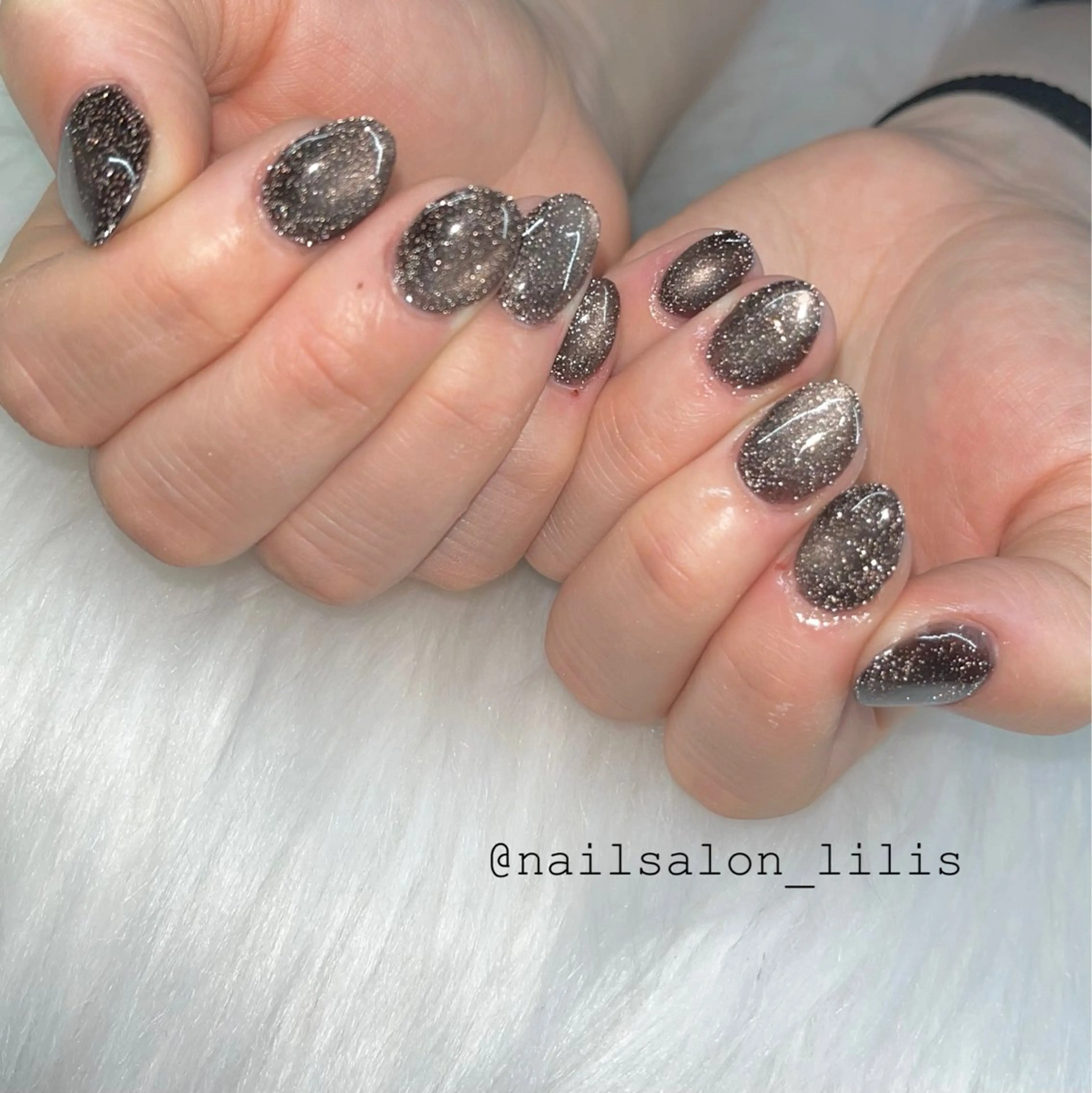 ネイル フラッシュネイル フラッシュマグ マグネットネイル ハンドネイル nailsalon lilis所属・nailsalon Lilisのネイルデザイン