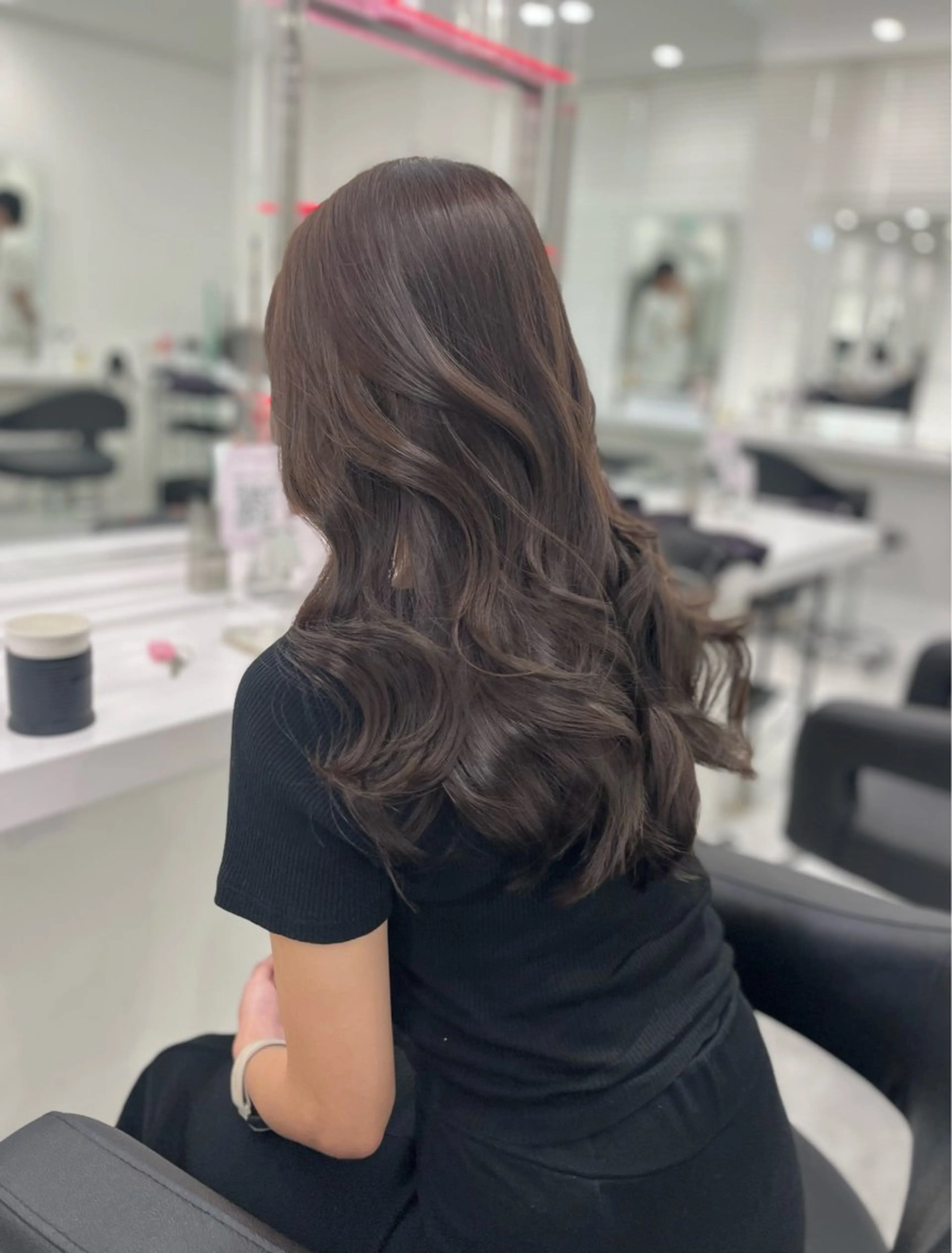 ロング カラー ヘアカラー トリートメント ヘアセット 🩵韓国レイヤー× 寒色カラー🩵のヘアスタイル