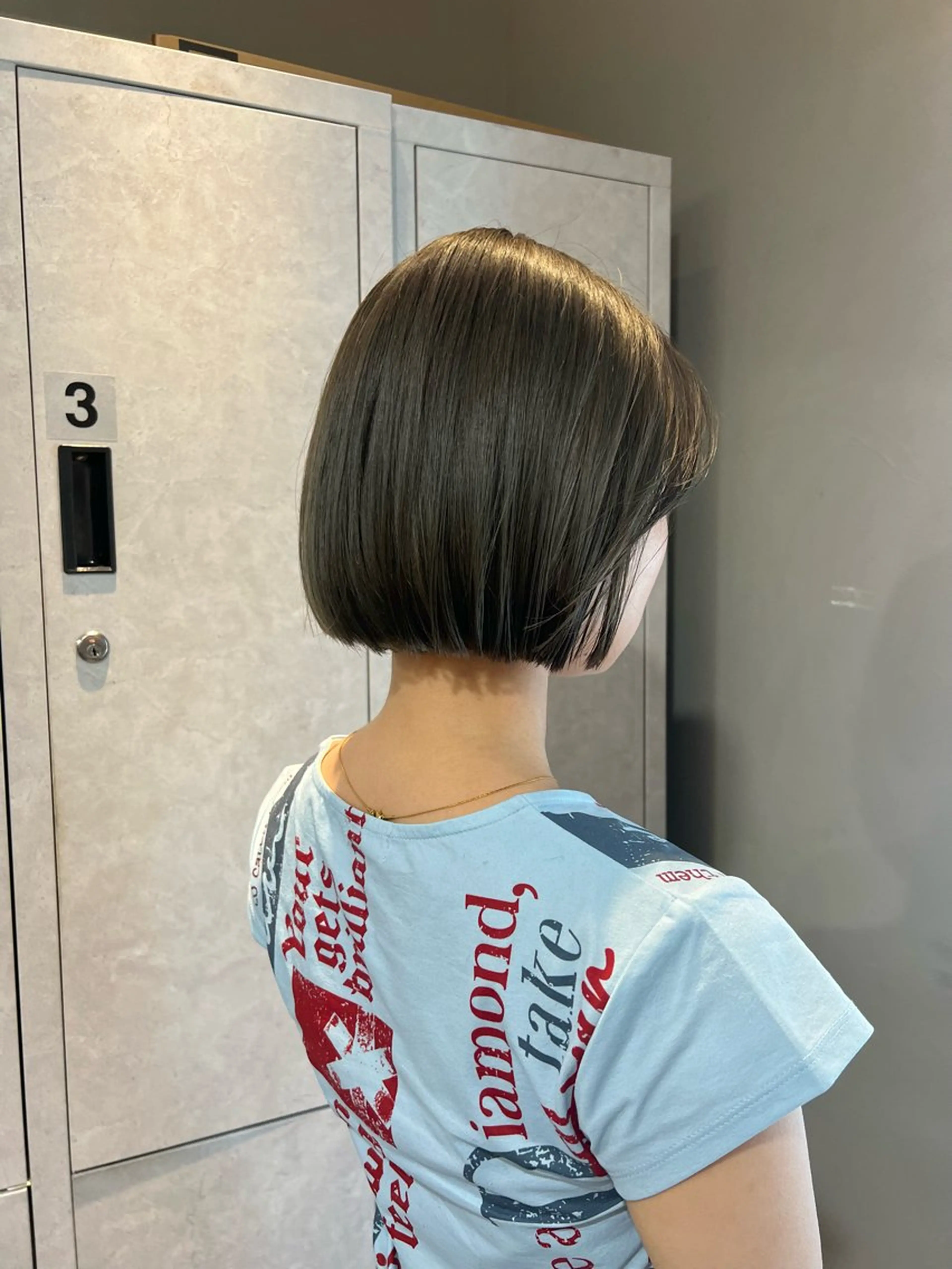 ショート ボブ 髪質改善 カット 縮毛矯正 トリートメント 神戸ボブ✂️ ioe三宮/田 伸佳のヘアスタイル