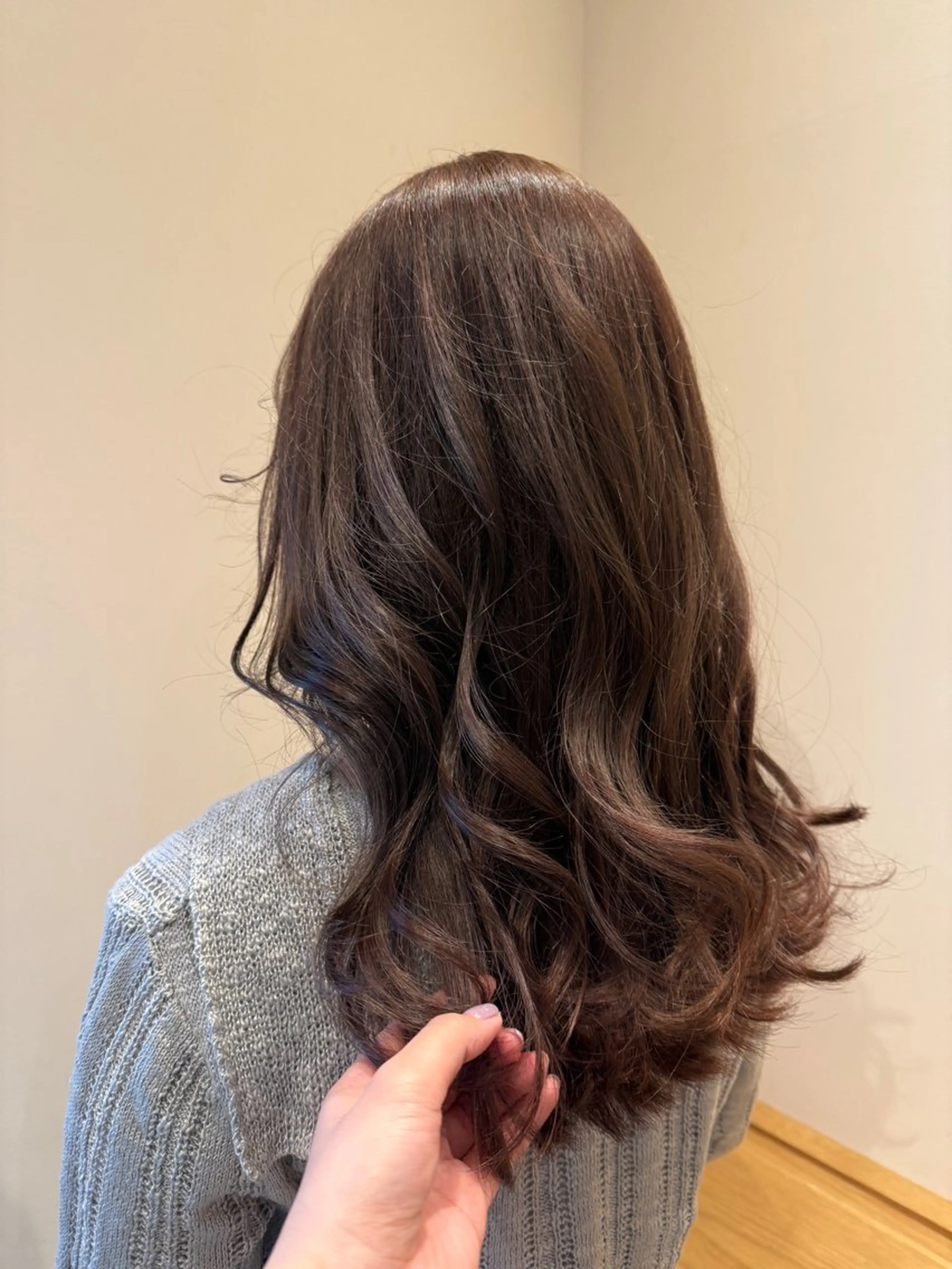 ロング カラー ヘアカラー ‎🤍江坂 ハヤシアヤナ‎🤍のヘアスタイル