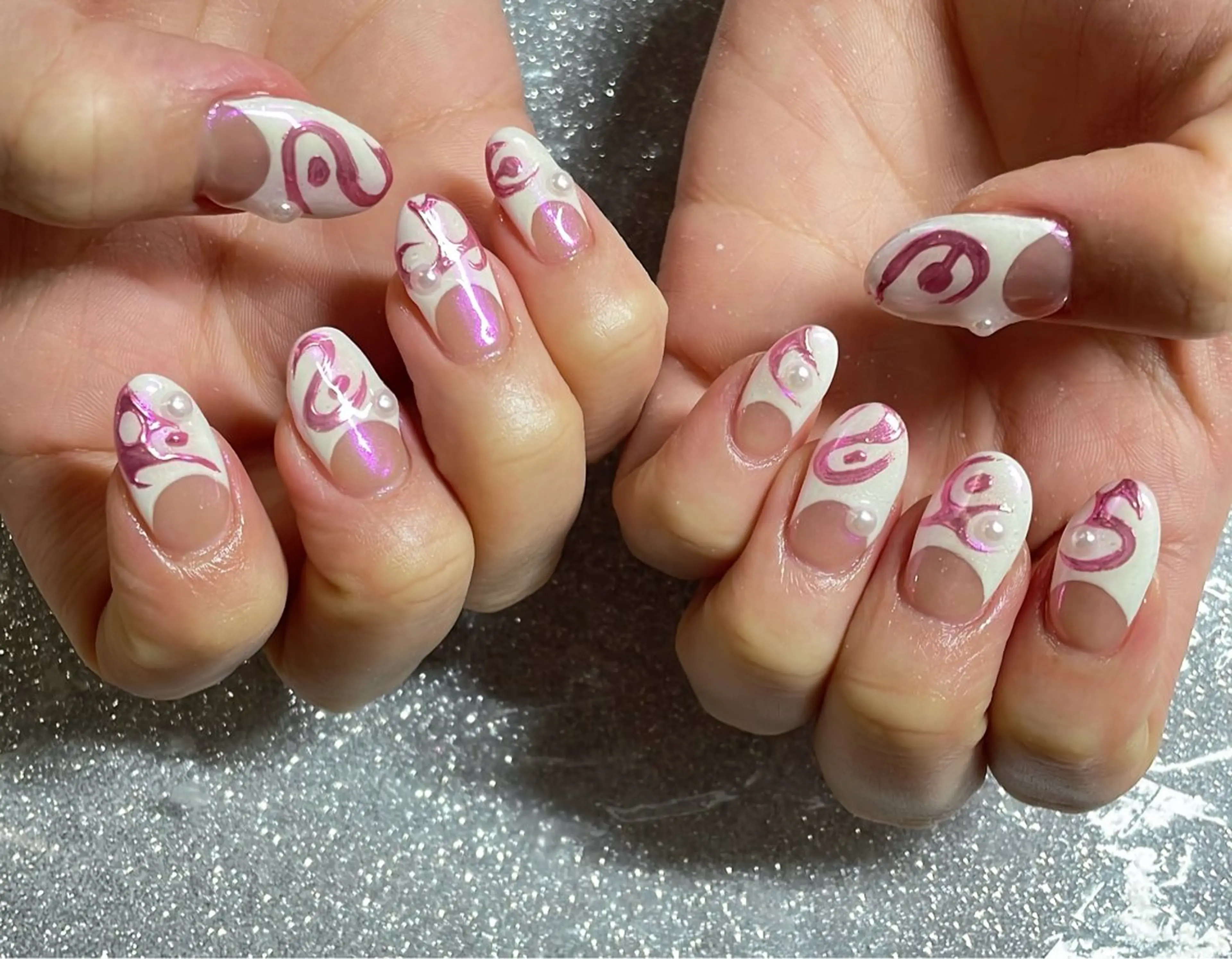 ネイル ハンドネイル VIERU 🌈🎀💖のネイルデザイン