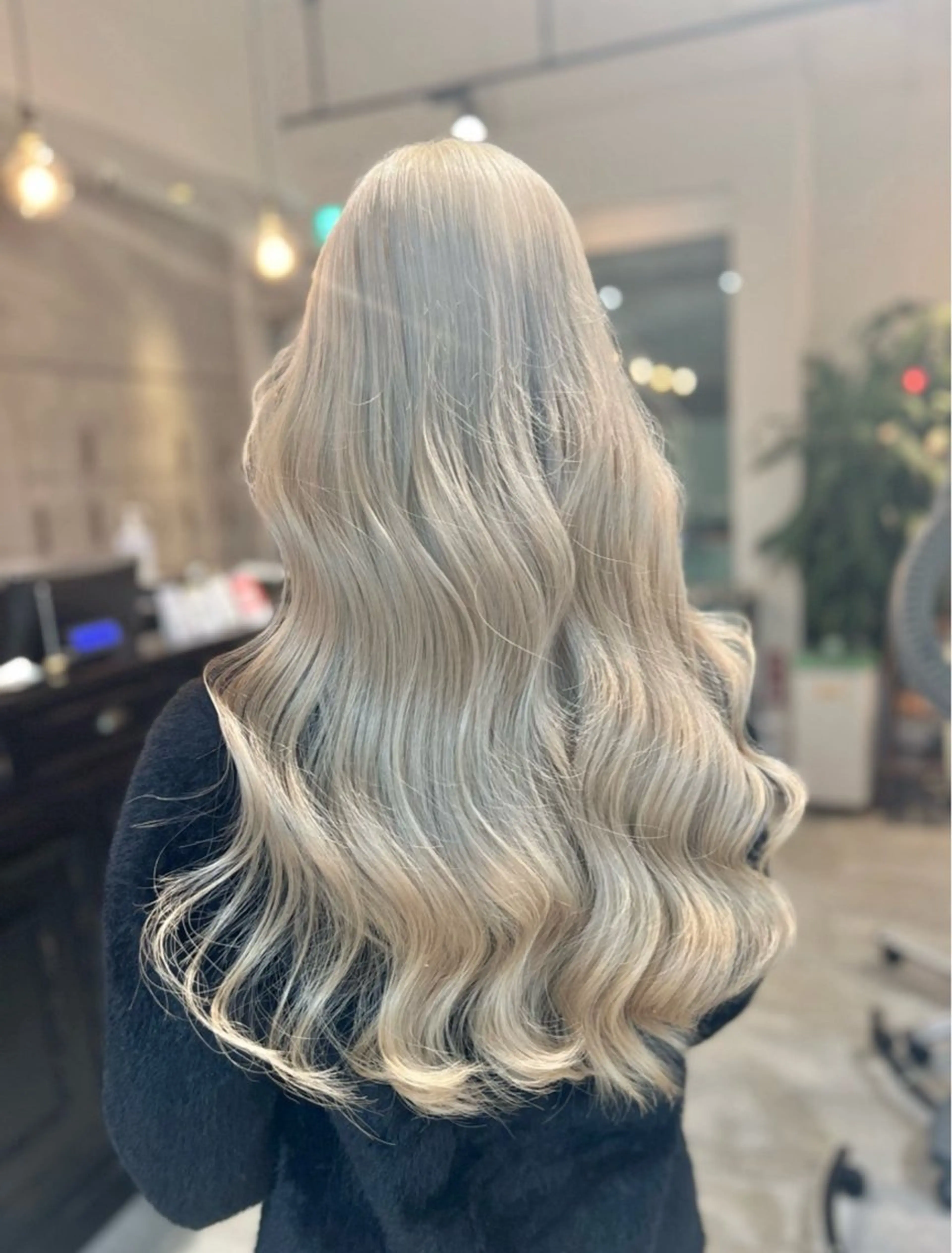 ロング カラー ヘアカラー トリートメント ヘアセット 🌈インナーカラー ‘ショウマ’🌈のヘアスタイル