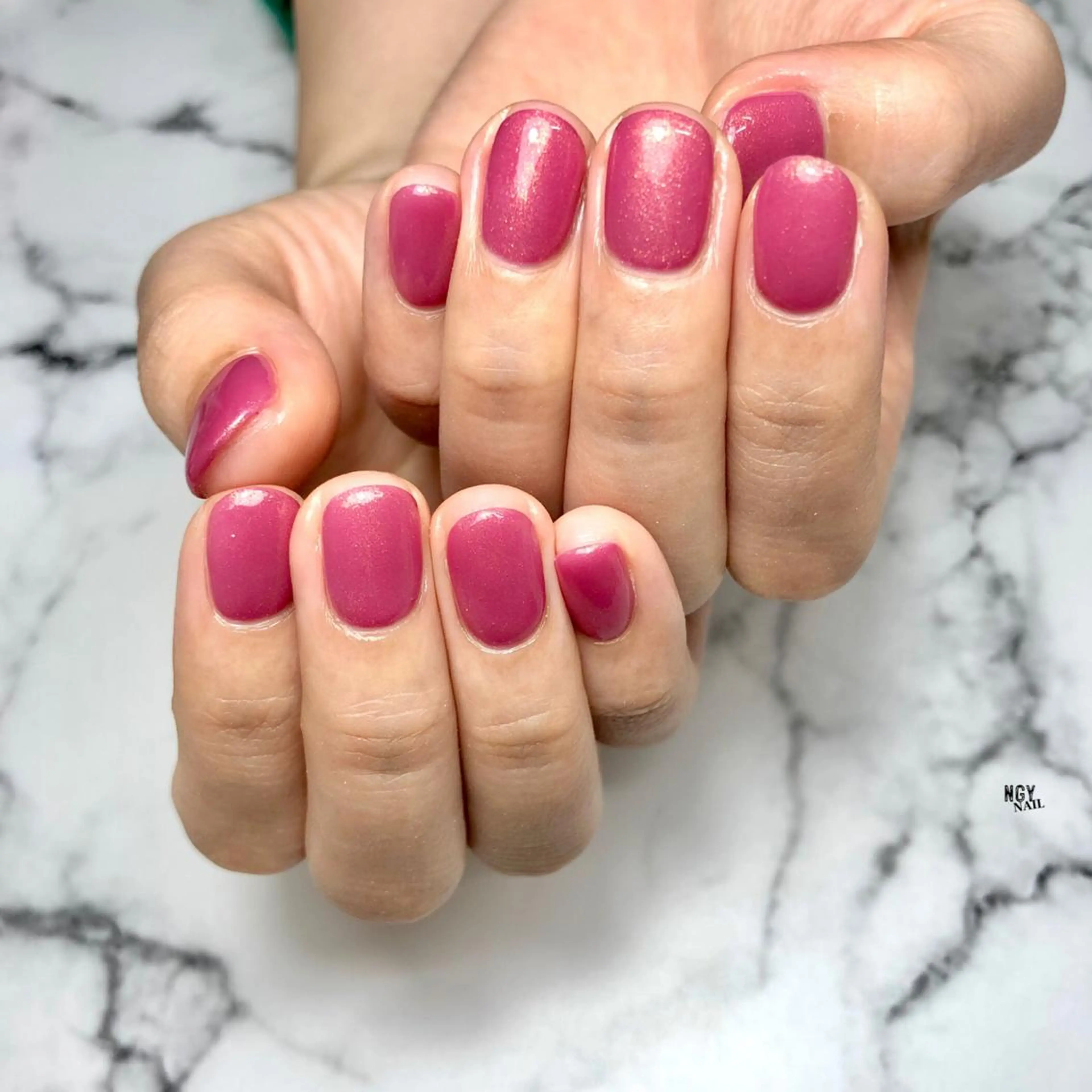 ネイル ラメ(グリッター) ワンカラーネイル ピンク シンプルネイル 春ネイル ハンドネイル NAIL NOWのネイルデザイン