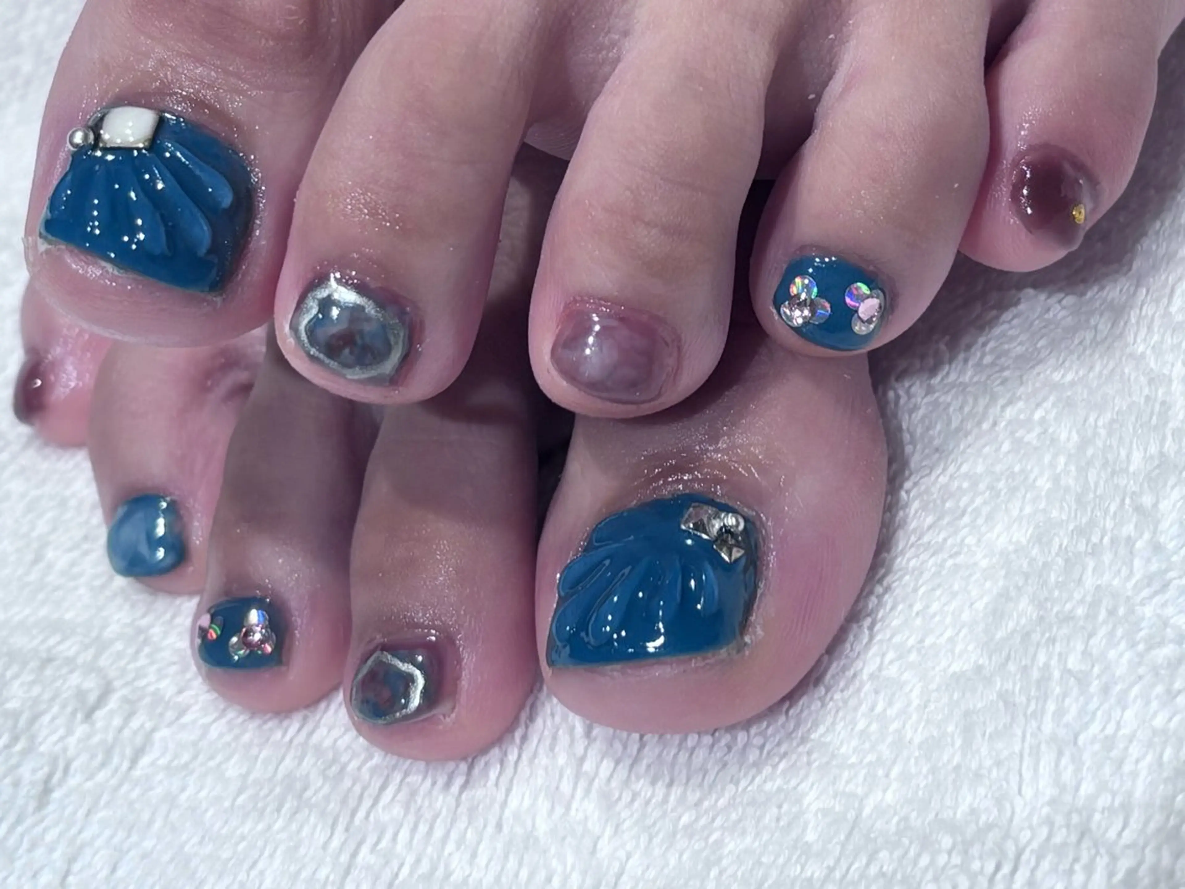 ネイル フットネイル CECIL beauty labo所属・田中 梨奈のネイルデザイン