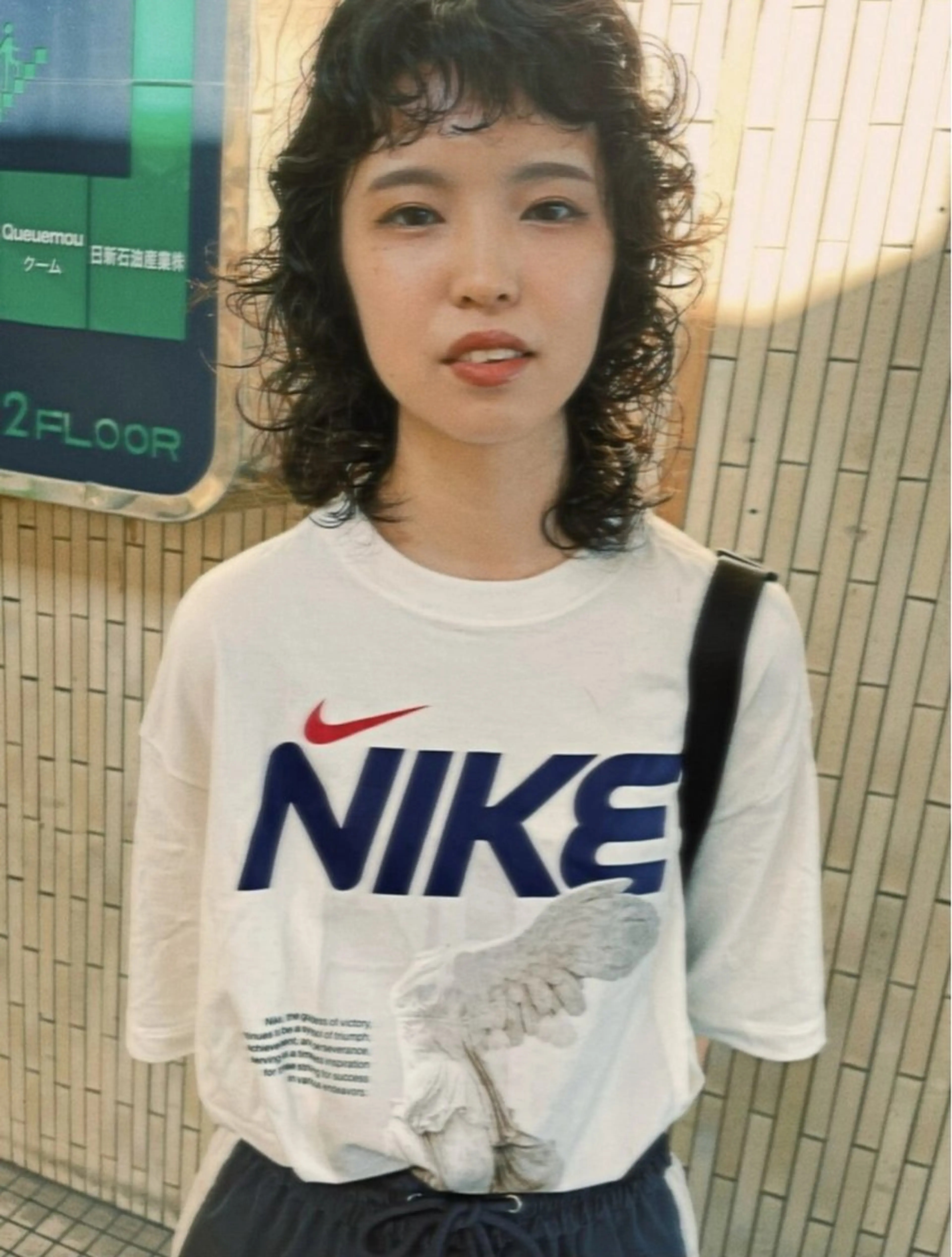 ミディアム カット kotomi .のヘアスタイル