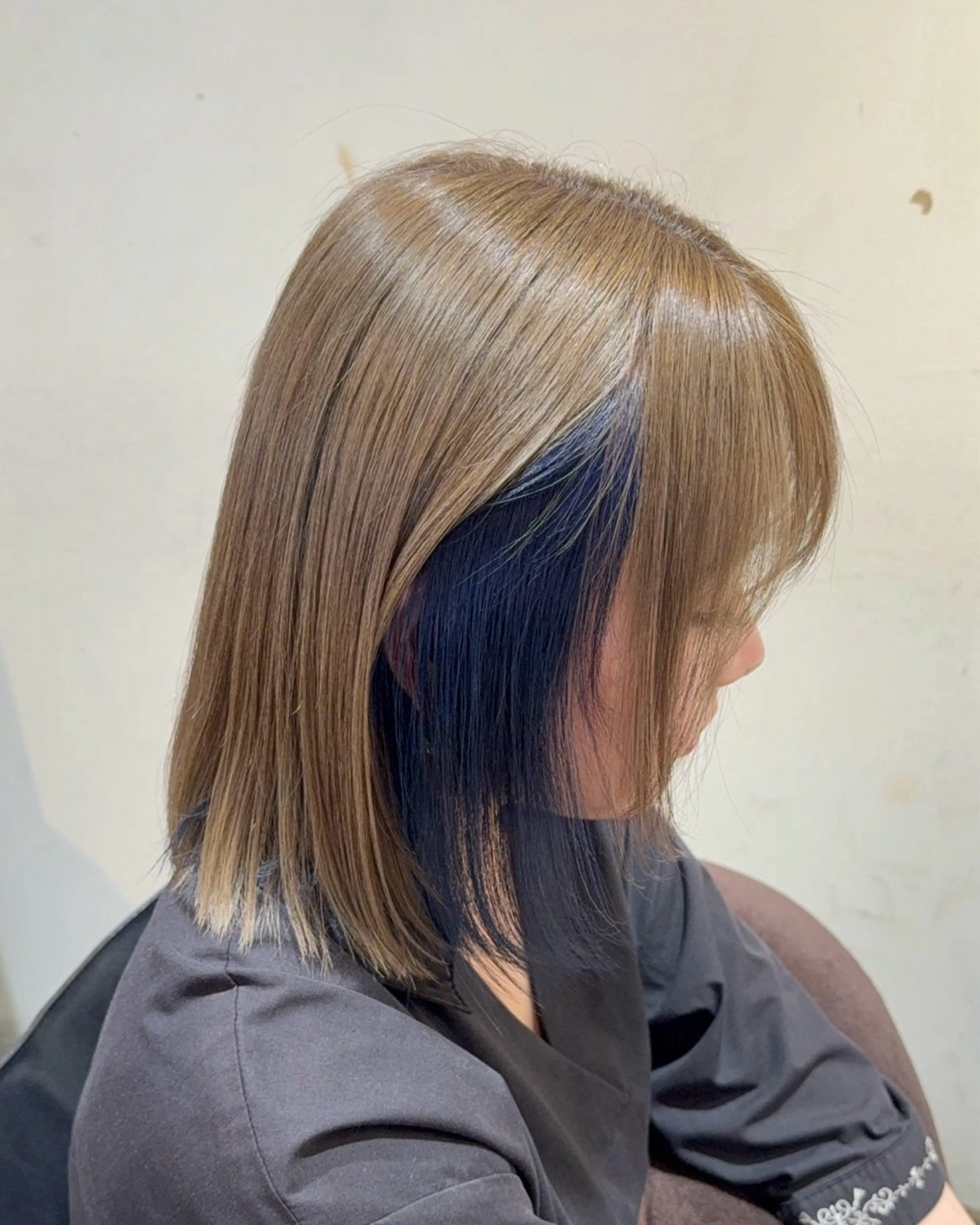ミディアム カラー ブルーカラー グレージュ カット ヘアカラー トリートメント 透明感カラー/パーマ 🌀アオノアユミのヘアスタイル