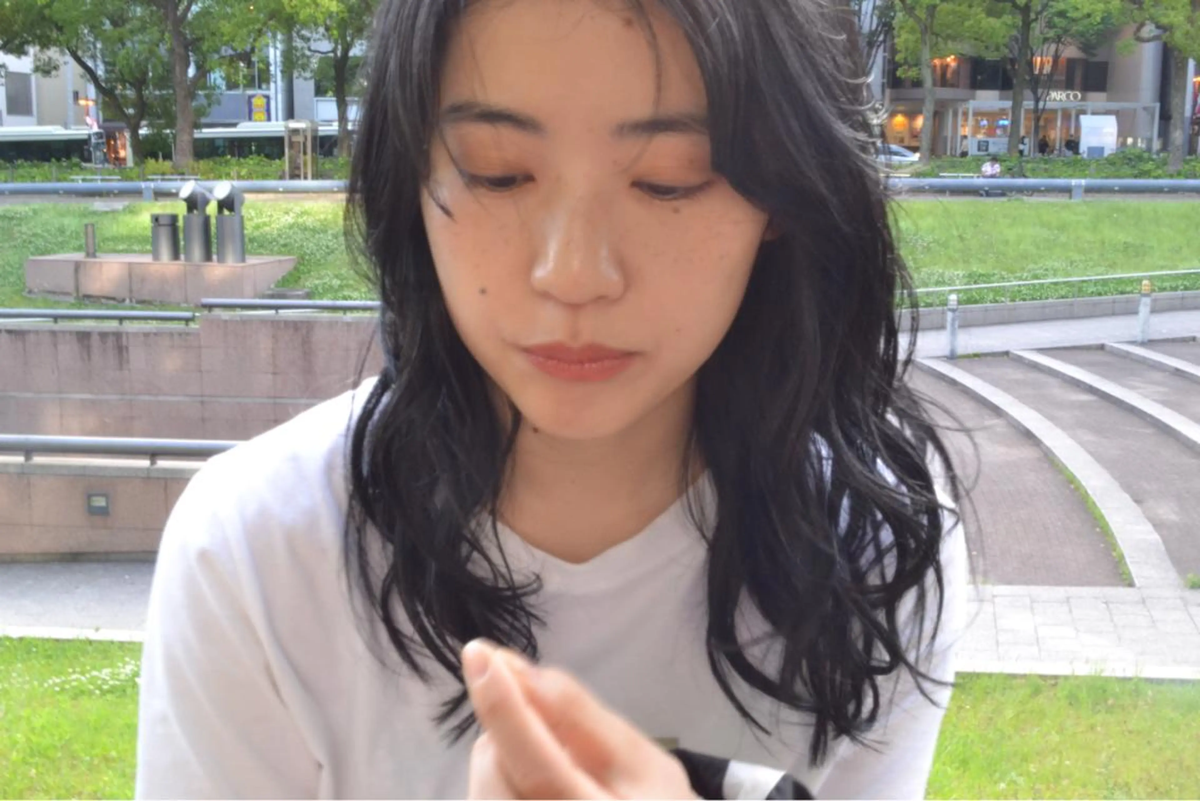 ロング カラー 黒髪 ブルーカラー ブルーブラック ロング ブリーチ/レイヤー 🌻Mutsumiのヘアスタイル