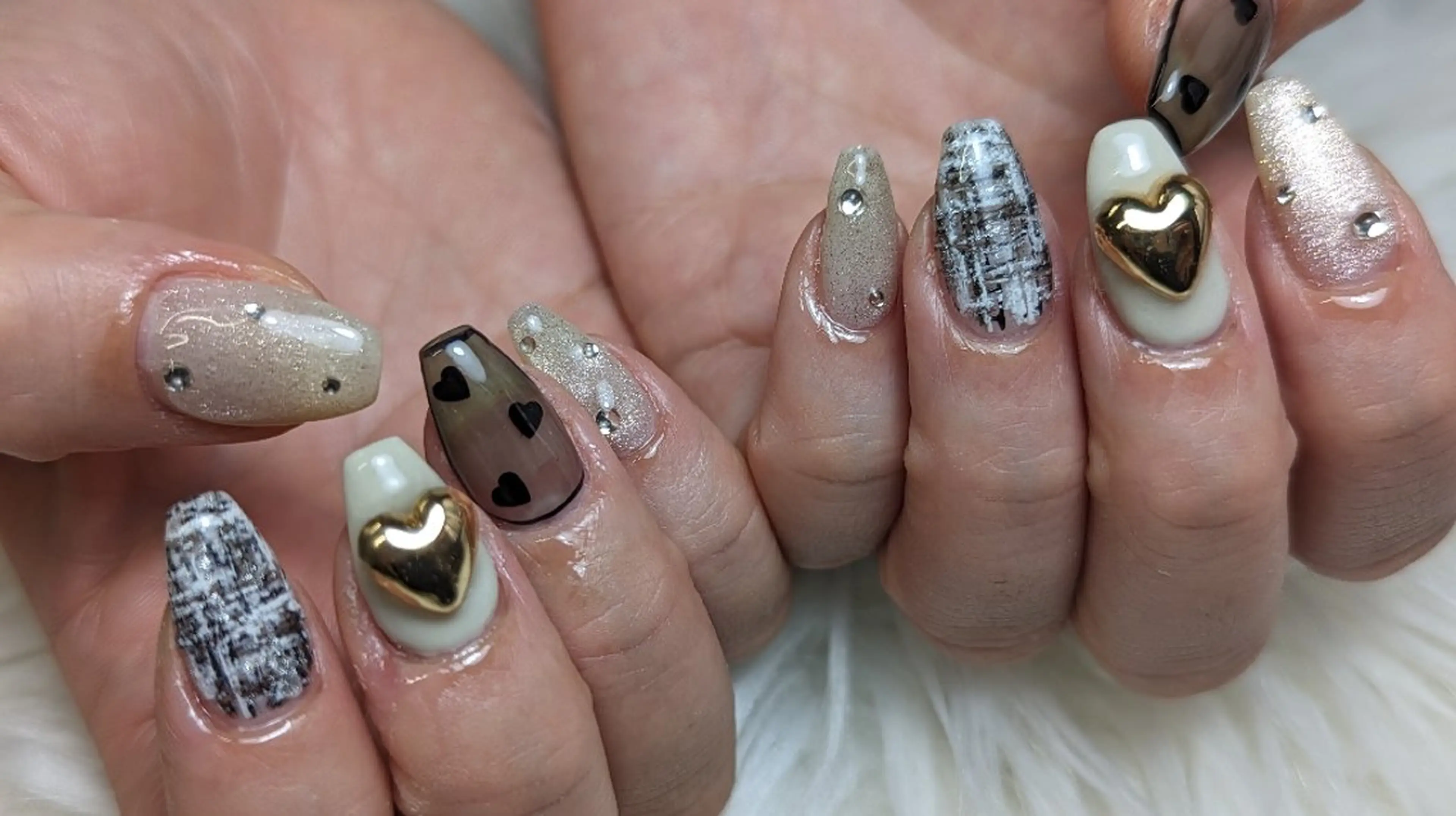 ネイル ツイードネイル ハンドネイル Nail SIRANGANAのネイルデザイン