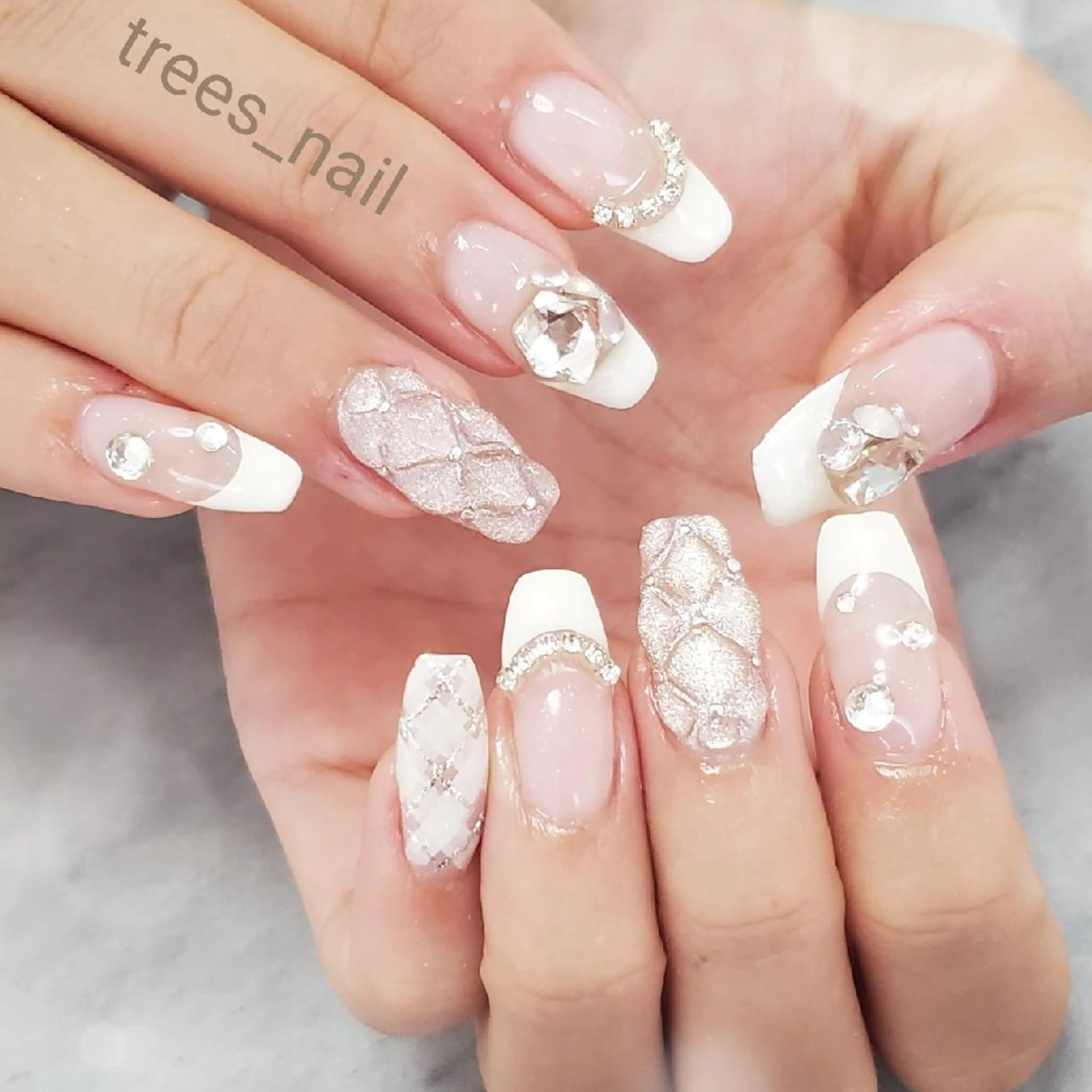 ネイル trees_ nailのネイルデザイン