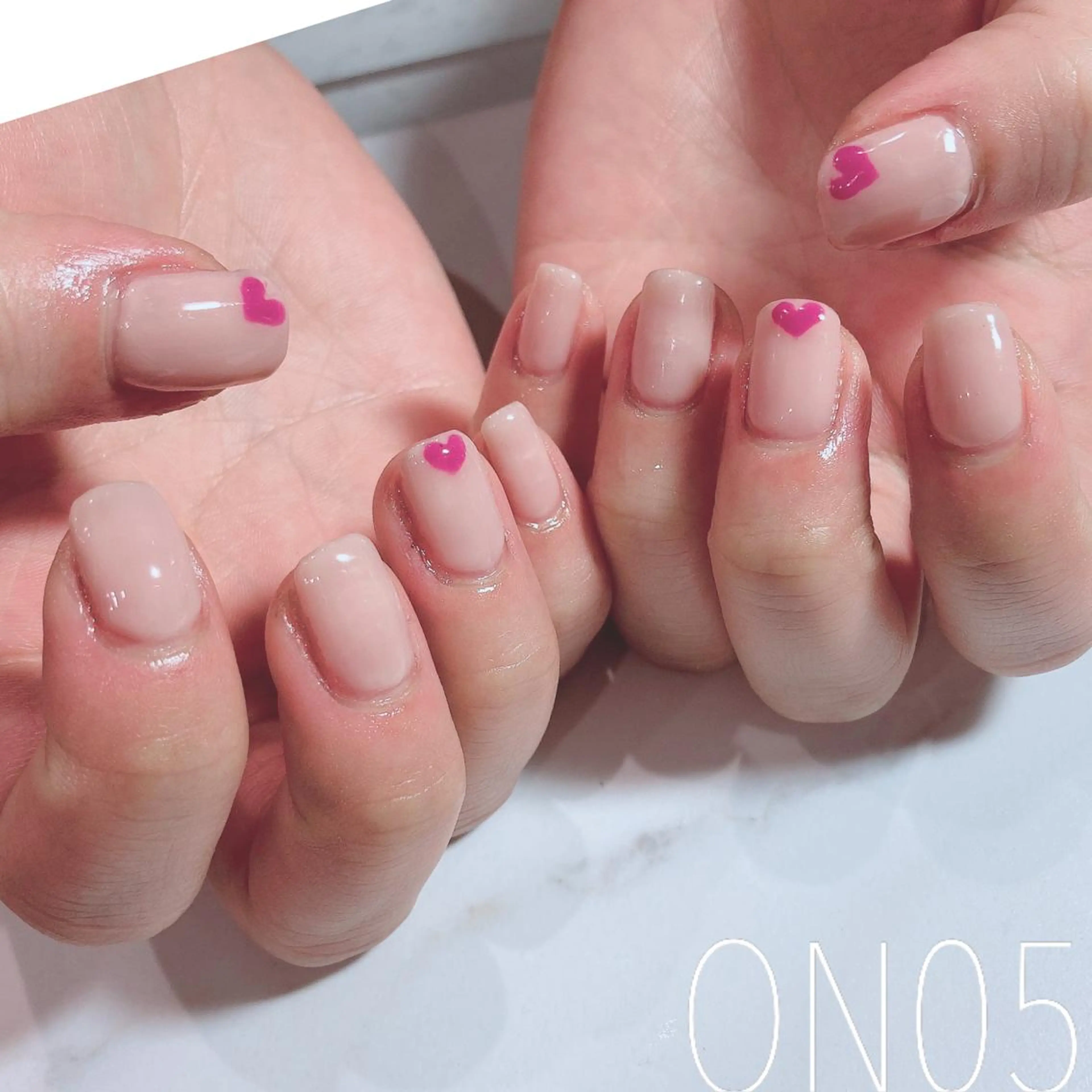 ネイル 園 寛子 （ネイリスト）のネイルデザイン