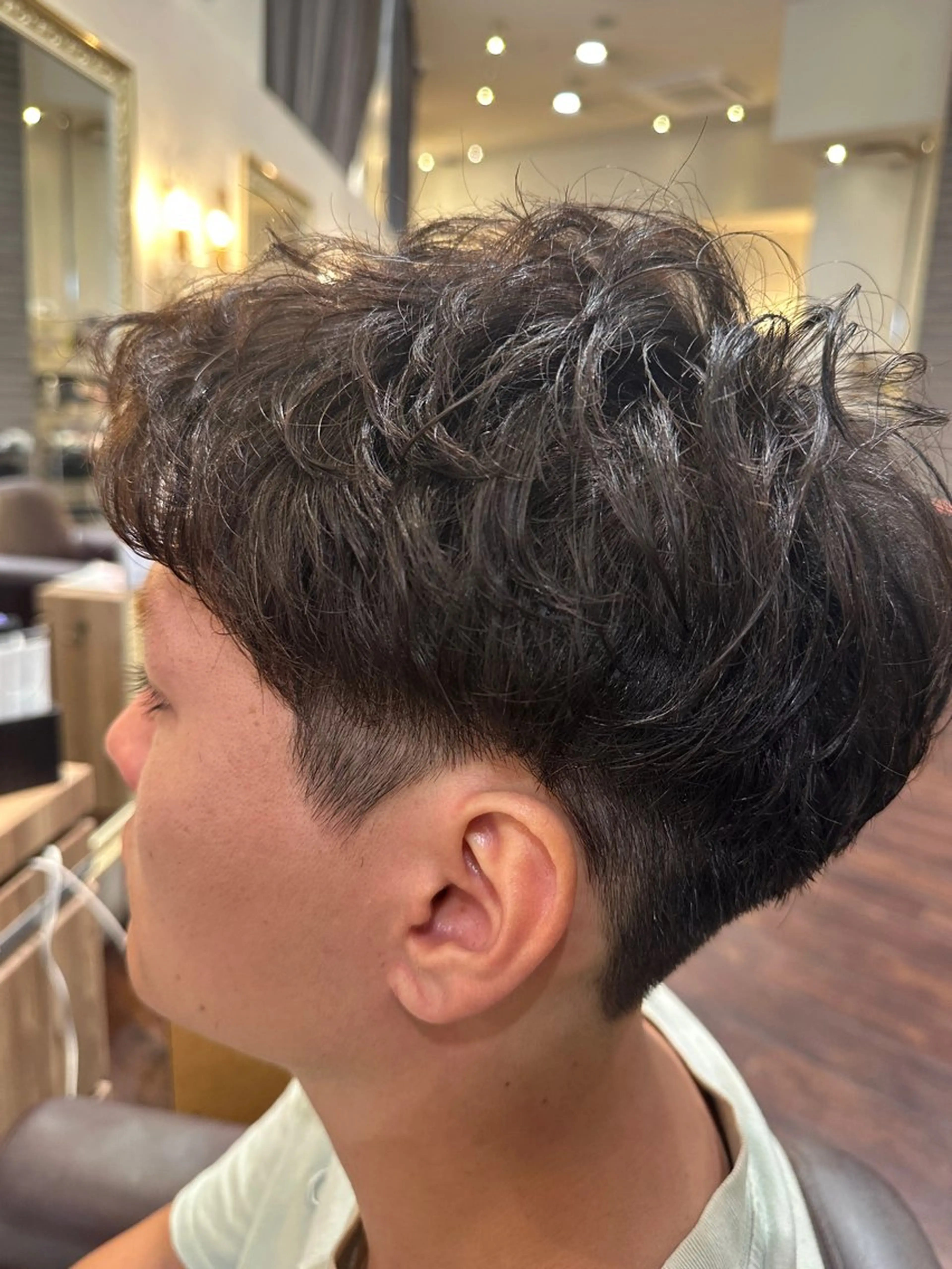 パーマ メンズ フェザーパーマ 安藝颯/メンズカットのヘアスタイル