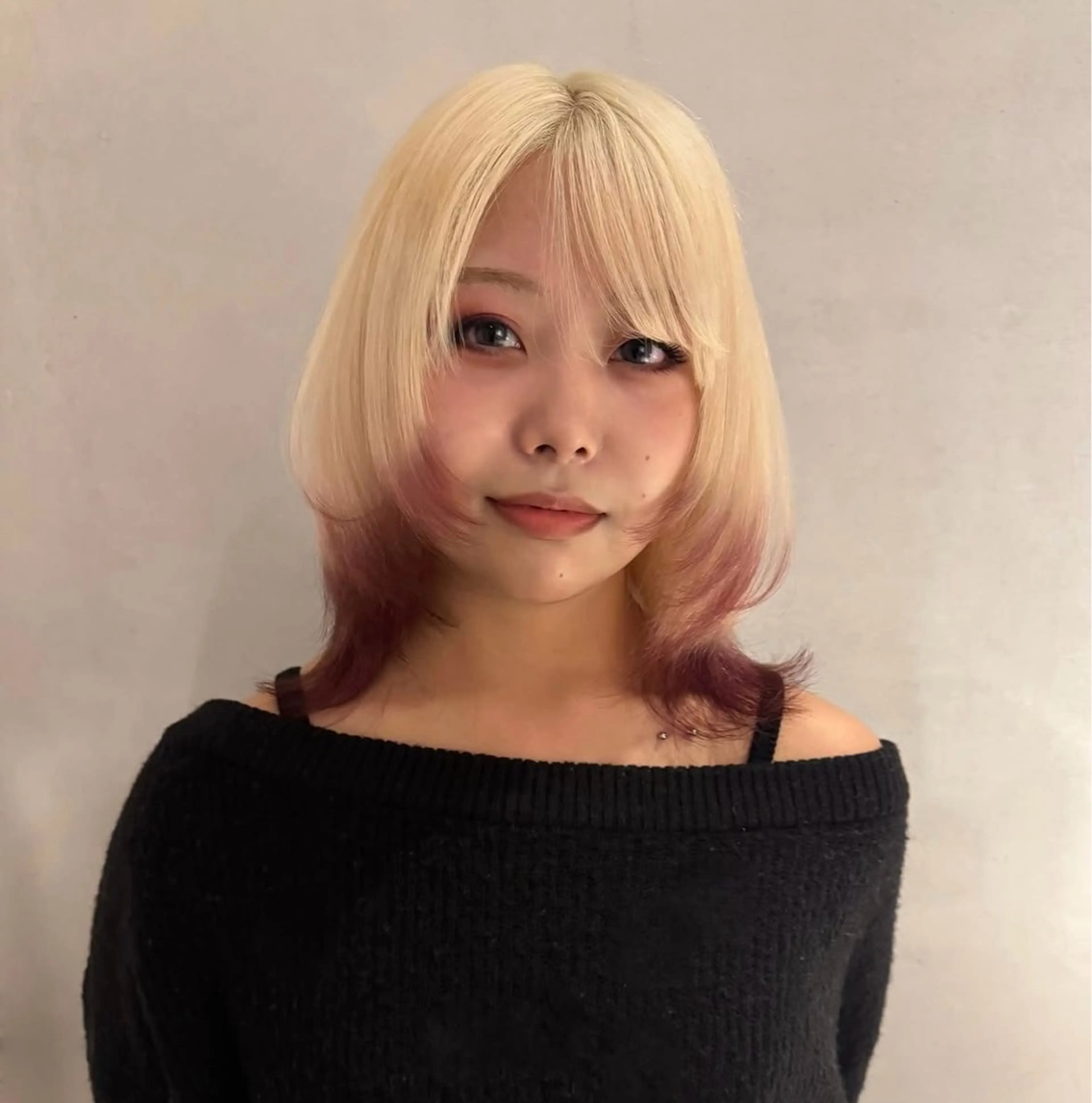 ミディアム カラー ヘアアレンジ ヘアカラー ブリーチハイトーン みほのヘアスタイル